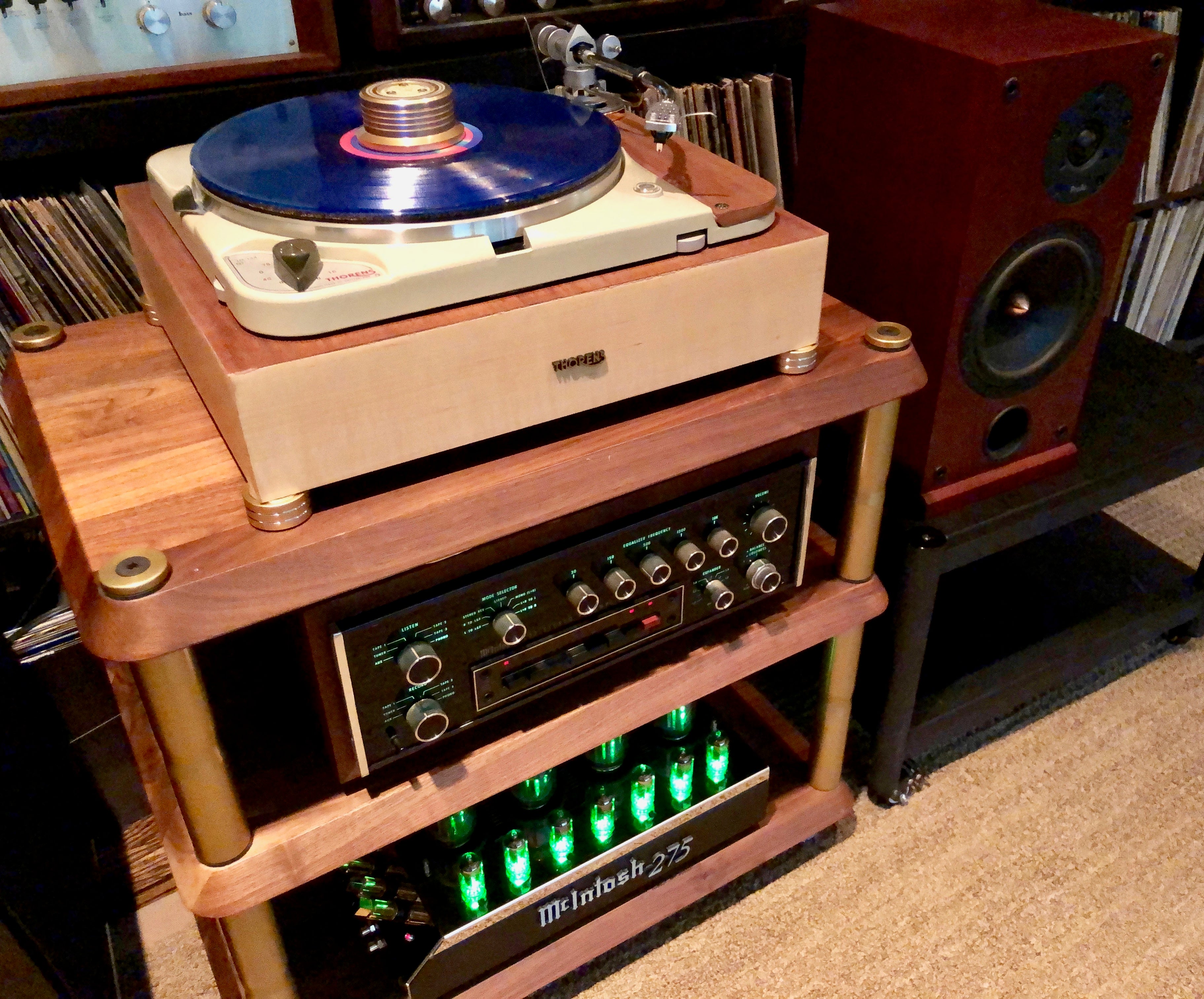 Stereo Concierge System of the Week - Featuring a SkyFi Exclusive Turntable