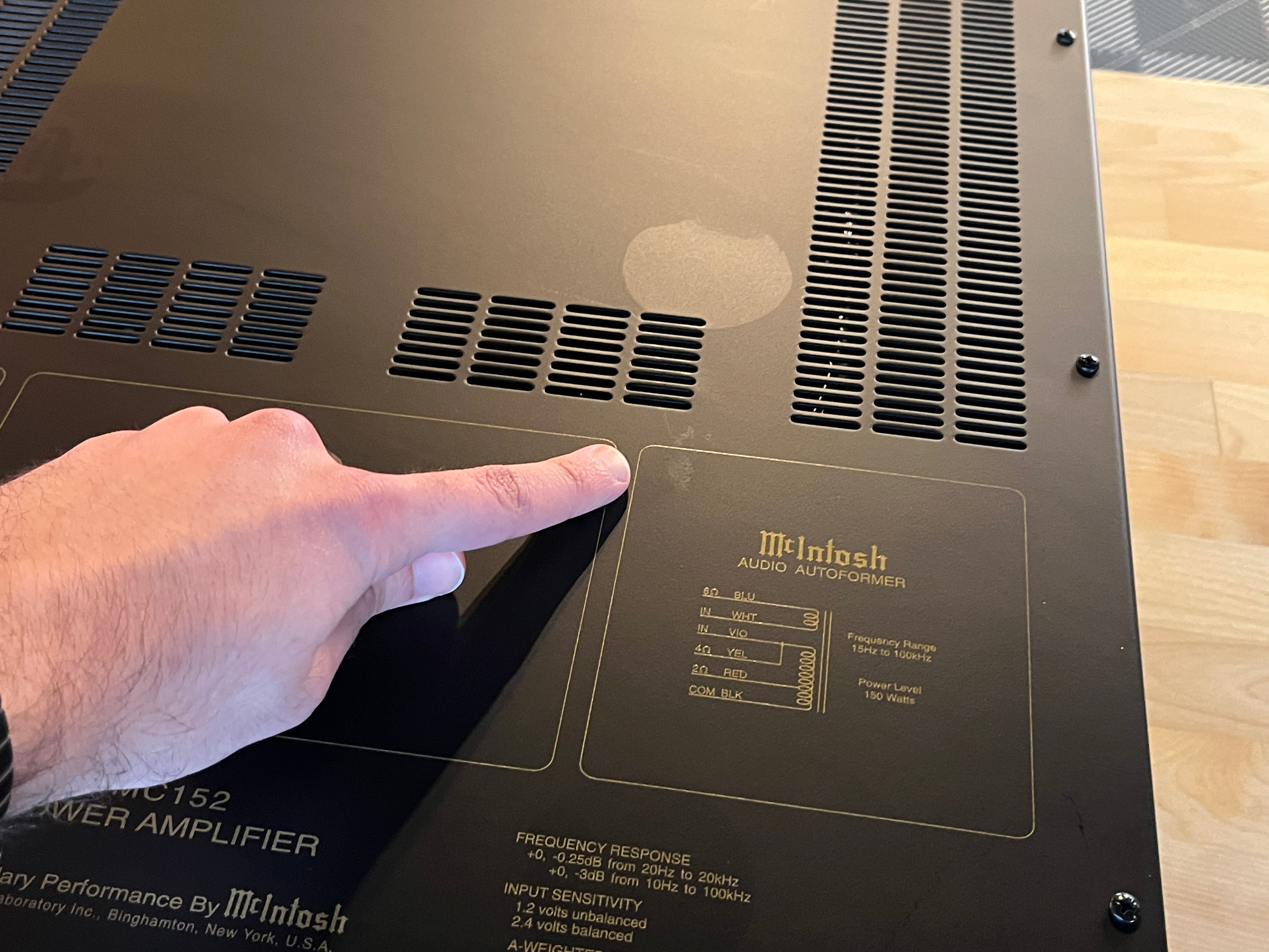 McIntosh MC152 Solid State Amplifier - Pre-Loved