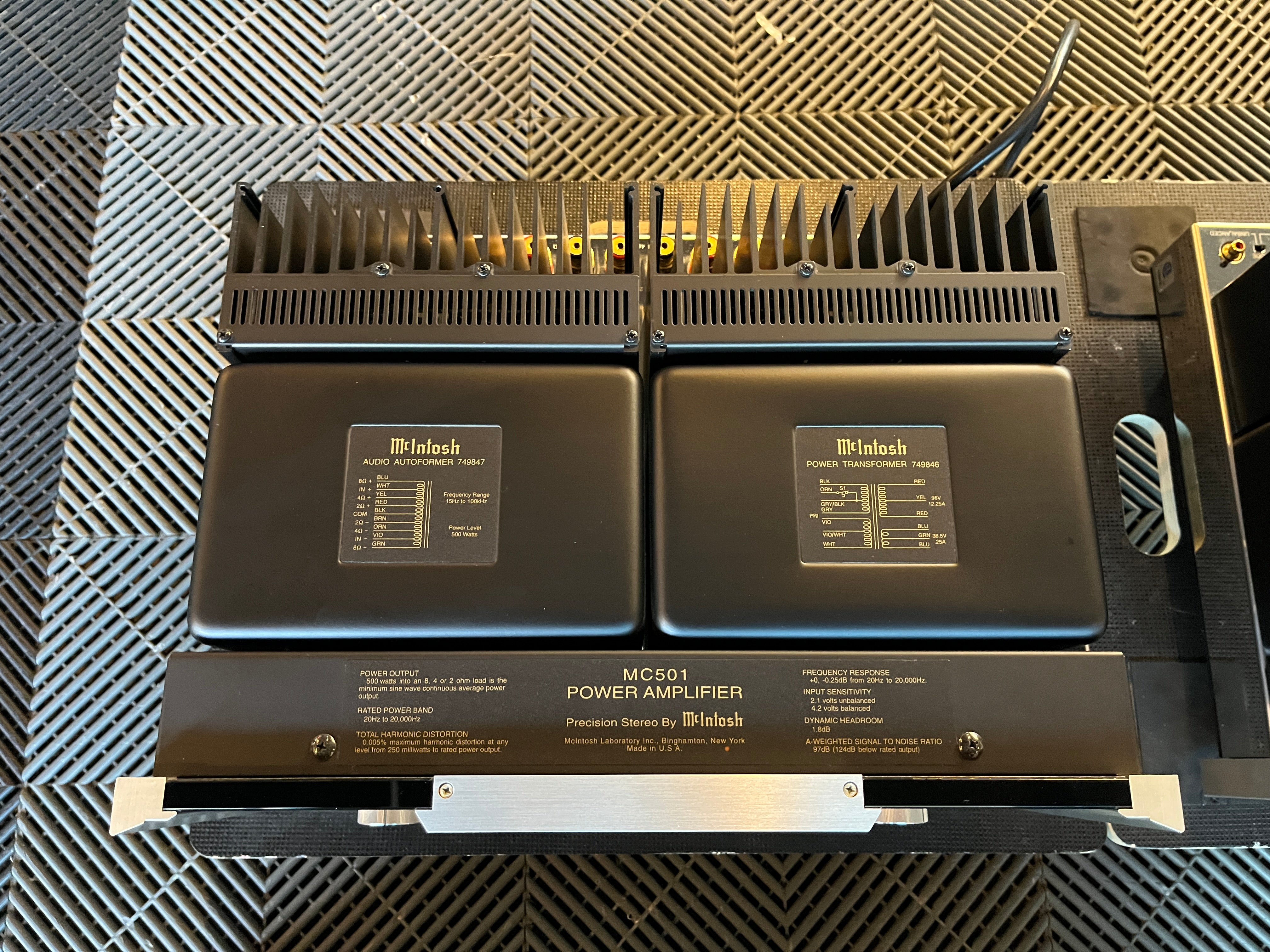 McIntosh MC501 Monoblock Amplifier Pair - Consecutive Serials, Fiber Optic