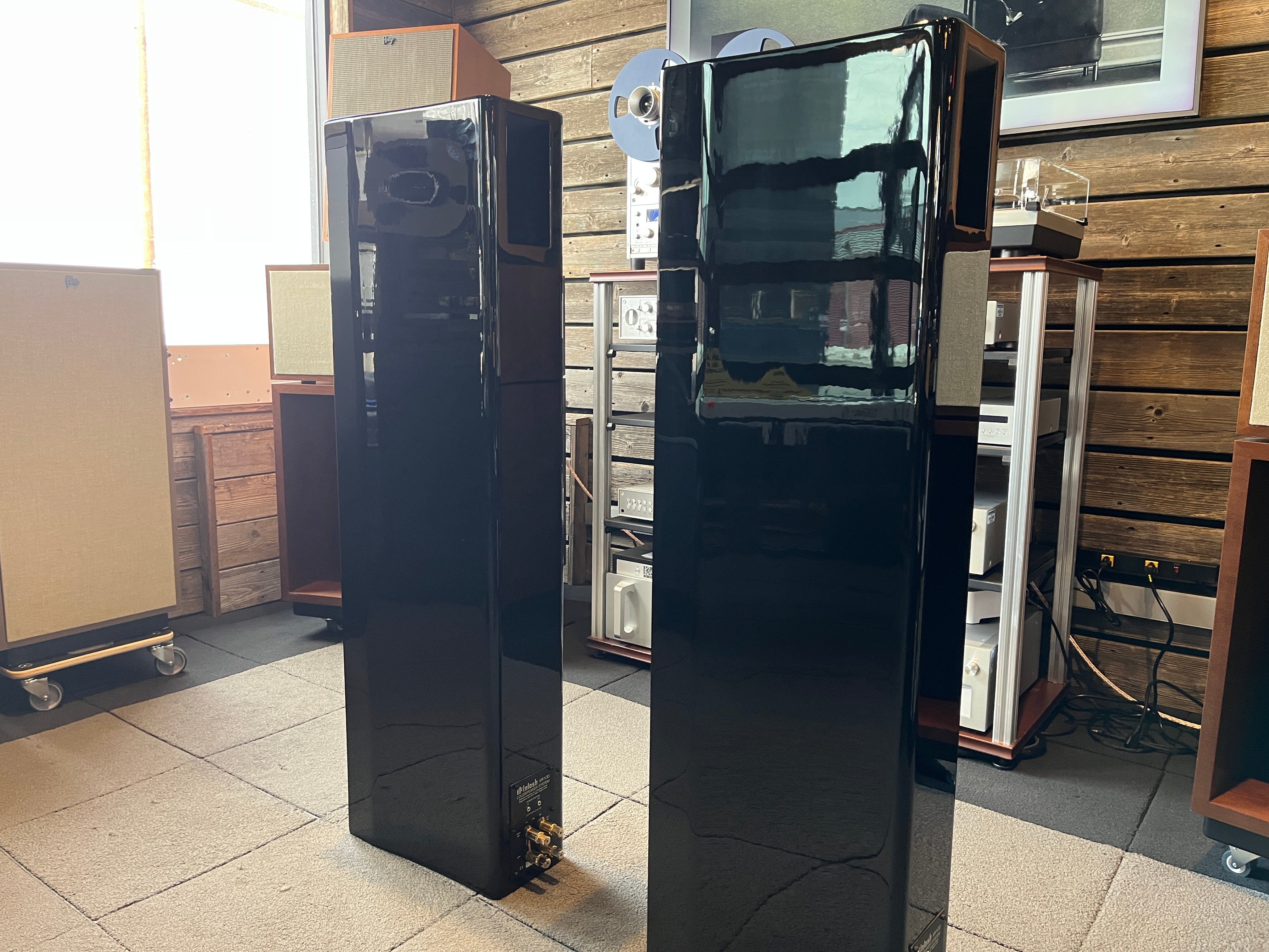 McIntosh XR100 Floorstanding Speakers - Pre-Loved