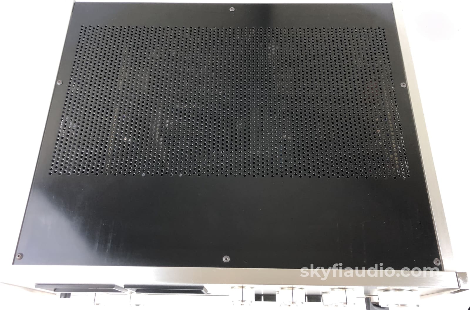 Accuphase E-202 Integrated Amplifier With Meters - Wow!