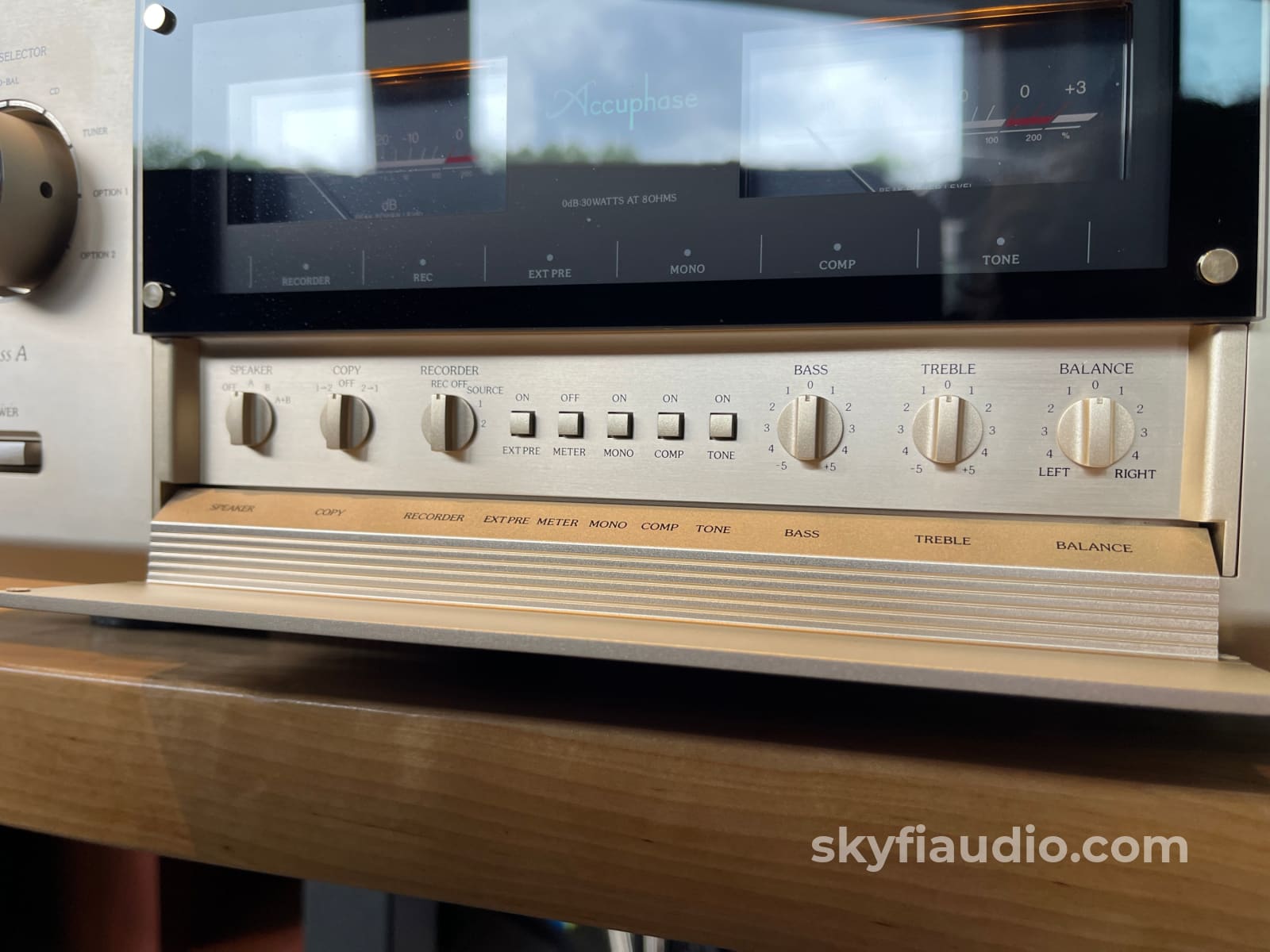 Accuphase E-530 Class A Integrated Amplifier - W/ Remote - CD + Digital