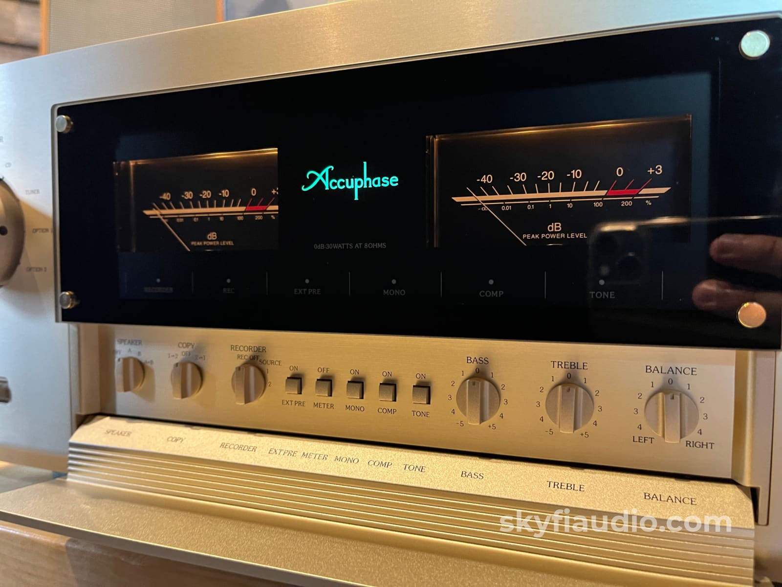Accuphase E-530 Class A Integrated Amplifier - W/ Remote - CD + Digital