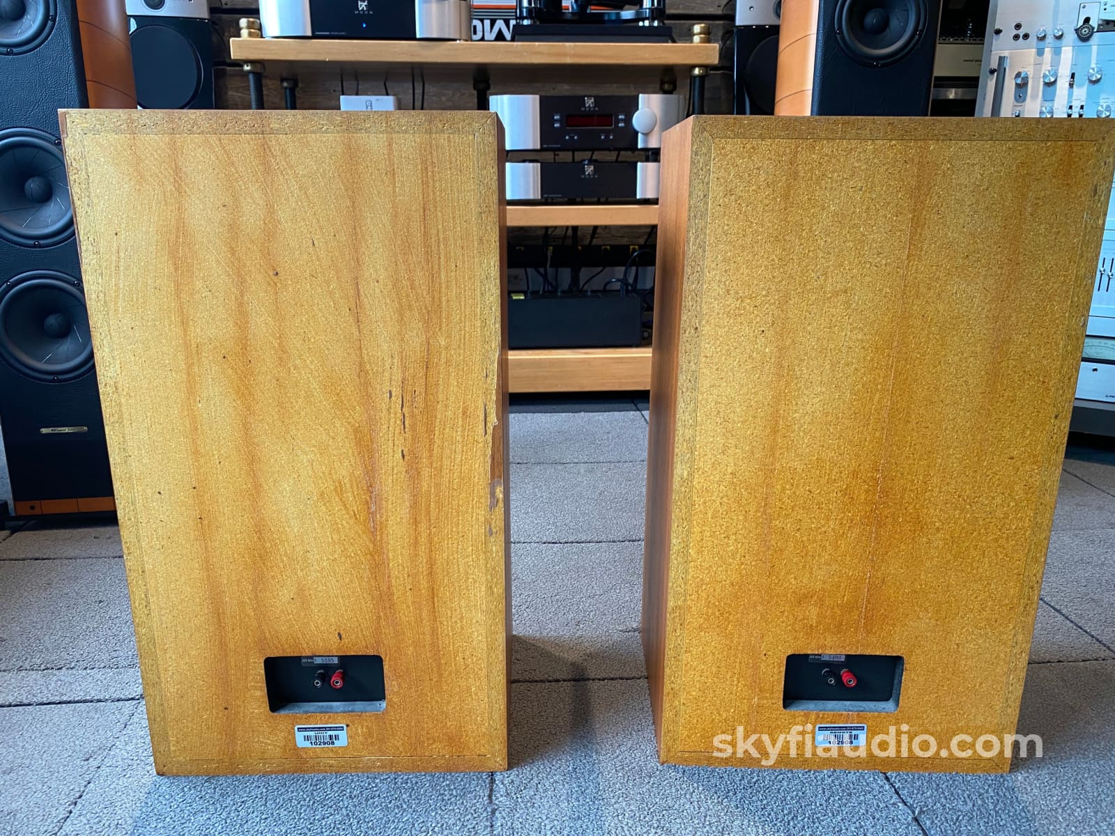 Acoustic Research Ar-10 Vintage Speakers Restored And Sounding Amazing