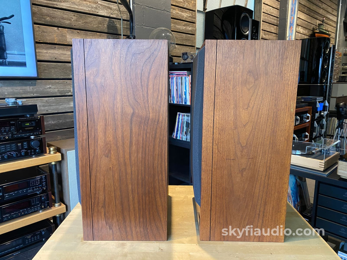 Acoustic Research Ar-11 Vintage Speakers - Refoamed W/Stands