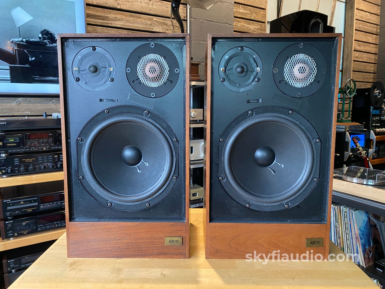 Acoustic Research Ar-11 Vintage Speakers - Refoamed W/Stands