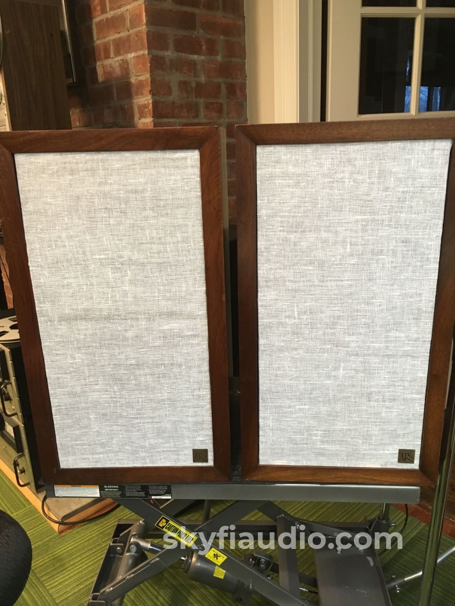 Acoustic Research Ar-3 Speakers
