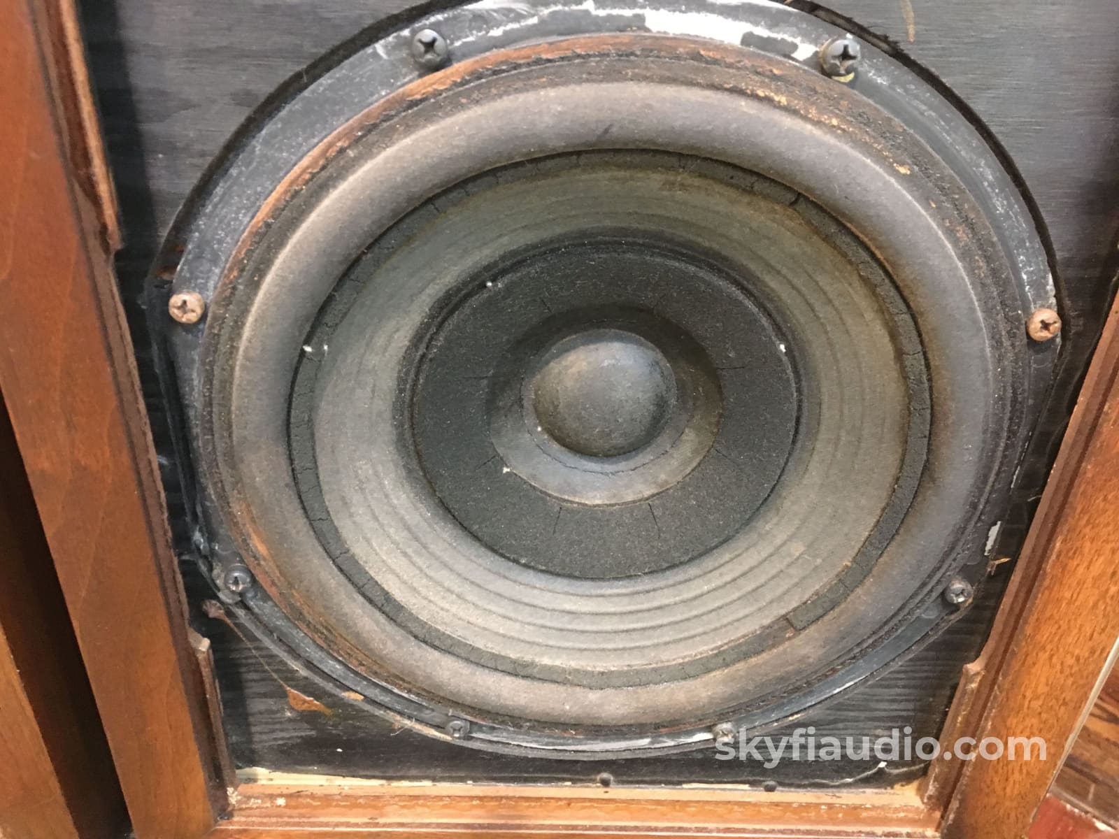 Acoustic Research Ar-3 Speakers