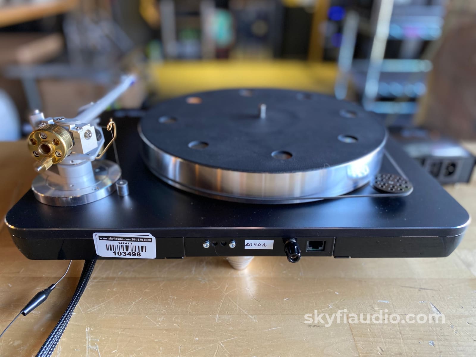 Acustic Signature Wow Xl Turntable With Upgraded Rega And Sumiko Songbird