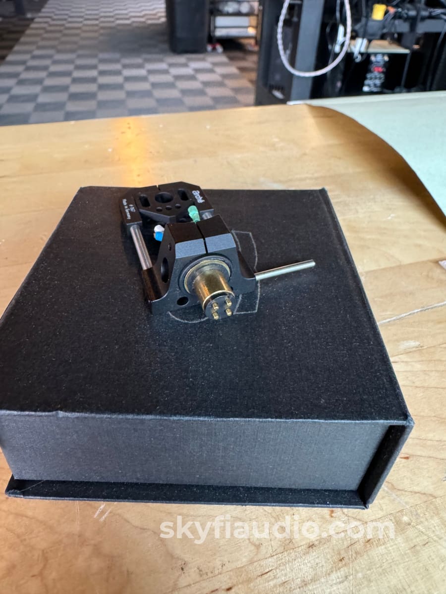 Acoustical Systems Arché 5D Headshell - Highly Adjustable Accessory