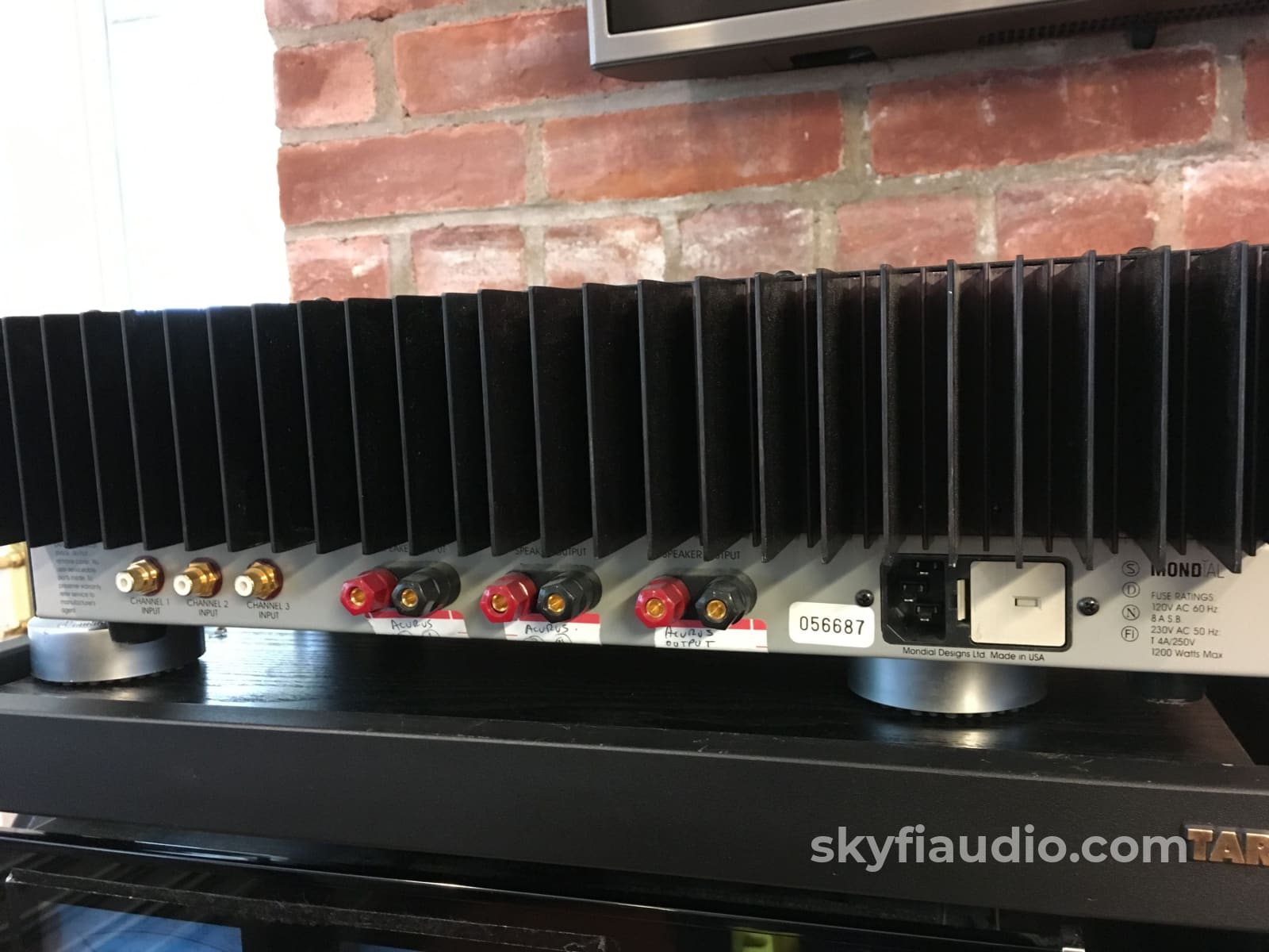 Acurus A-100X3 - Three Channel Amplifier