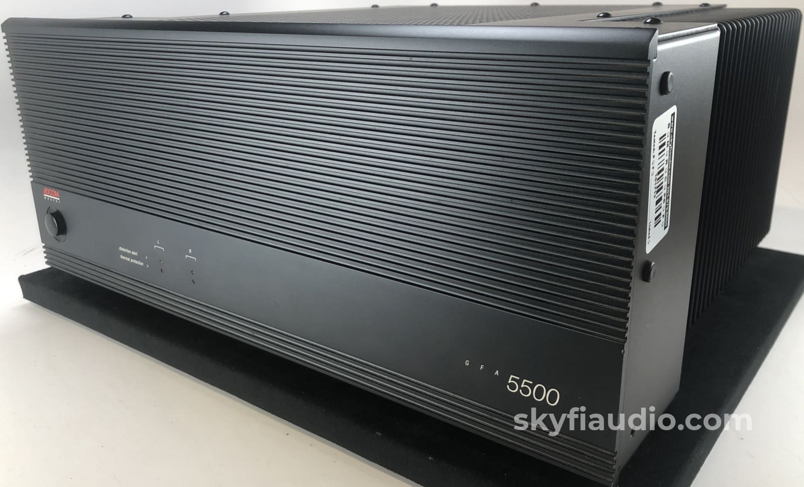 Adcom Gfa-5500 Amplifier - 200 Watts Per Channel