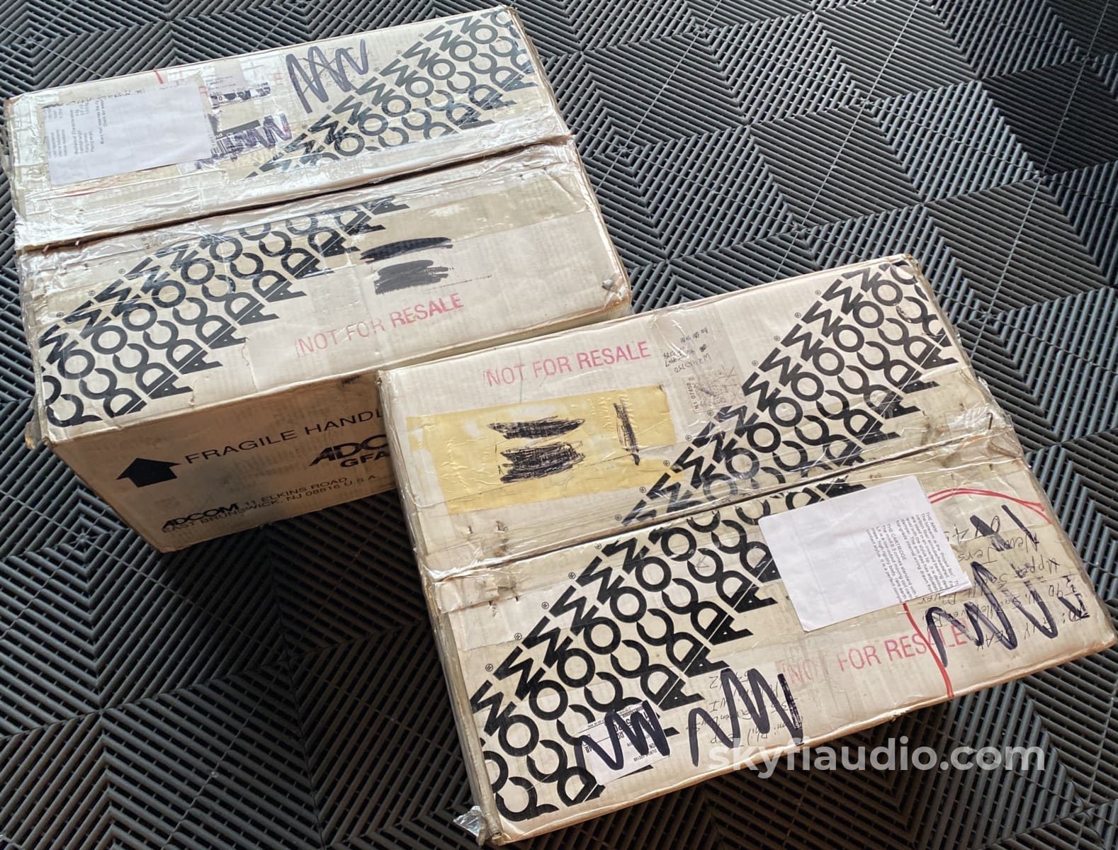 Adcom Gfa-565 Monoblocks - Fully Serviced With New Driver Boards And Original Boxes Amplifier