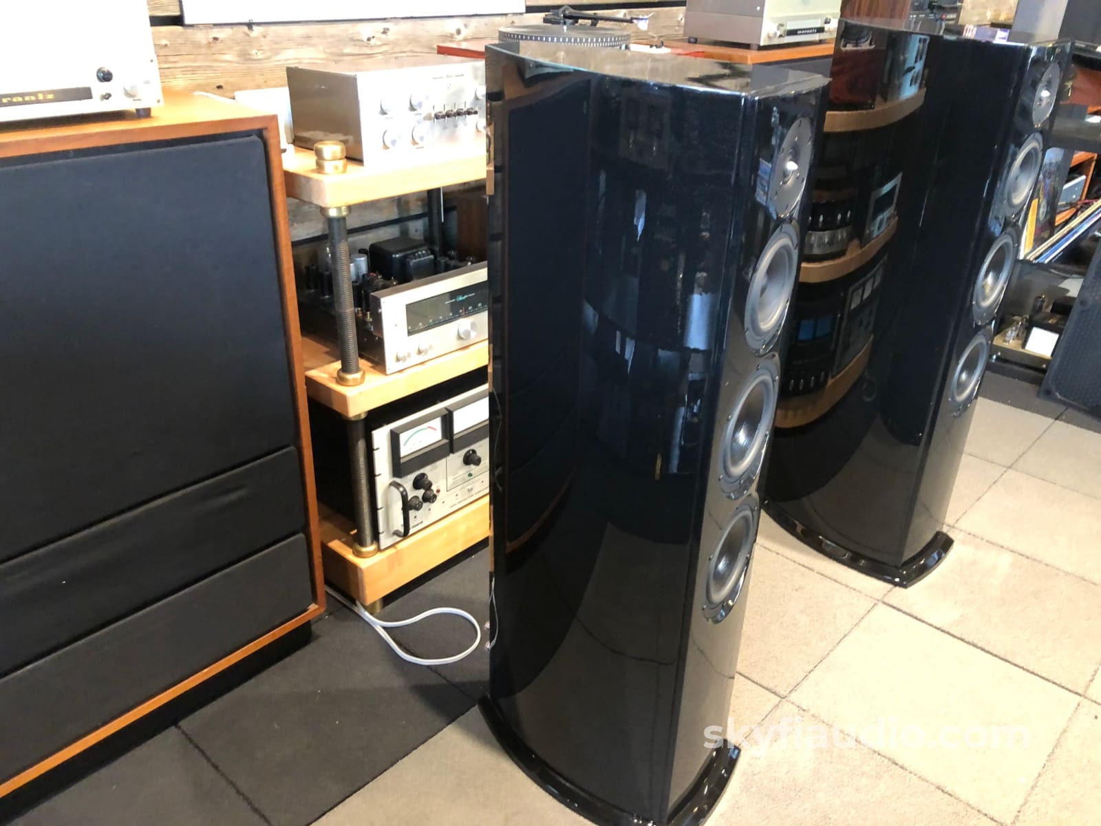 Aerial Acoustics 7T Loudspeakers In Gloss Black - Full Range Speakers