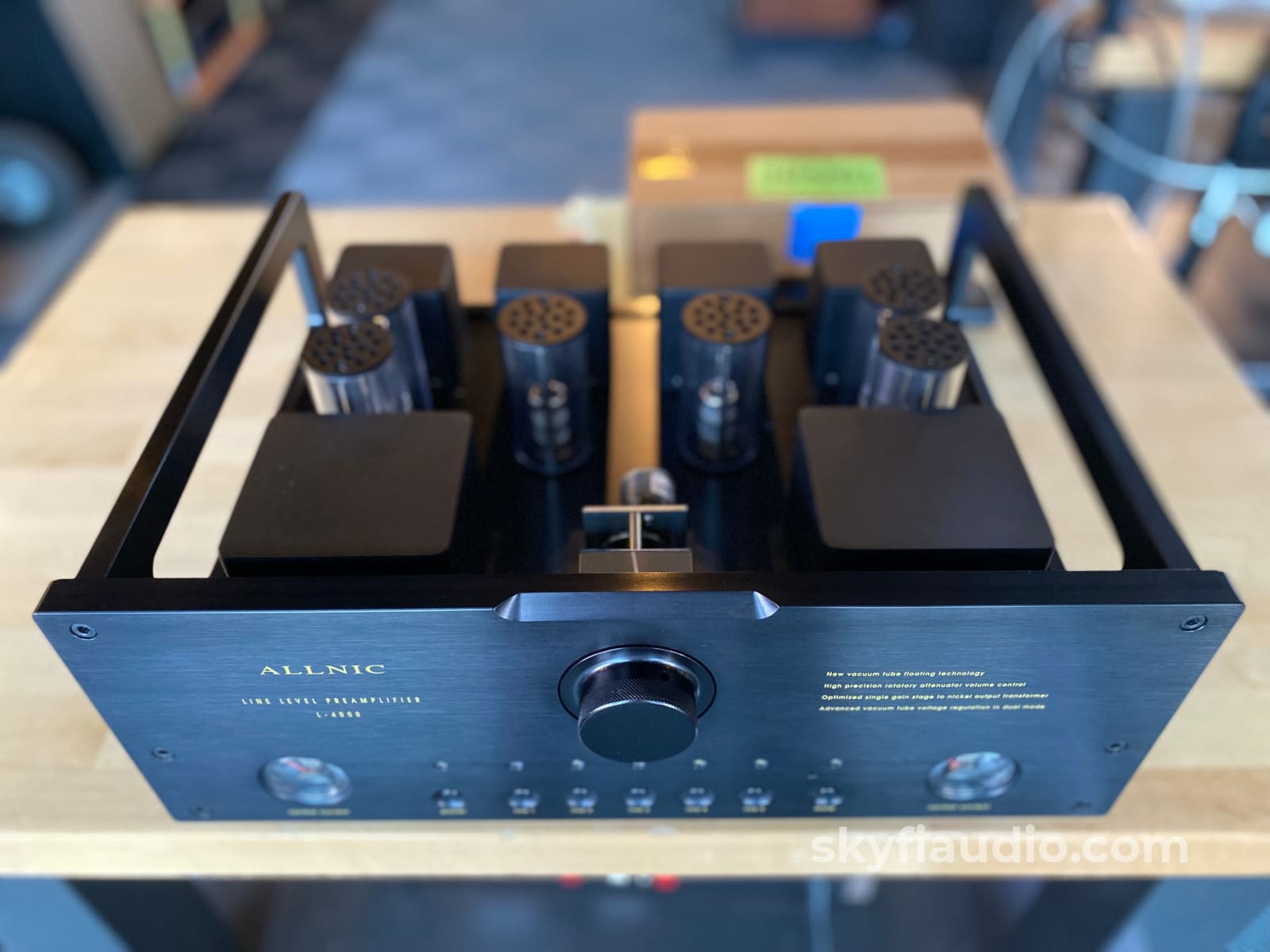 Allnic L4000 Line Stage Tube Preamp - A Tube Rollers Dream Preamplifier