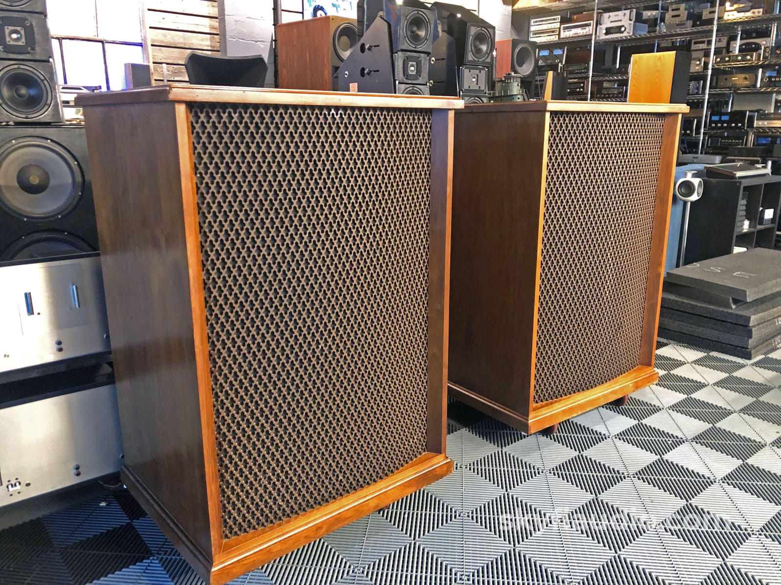 Altec Lansing Magnificent A7-500W-1 Speaker System - Voice Of The Theater Speakers