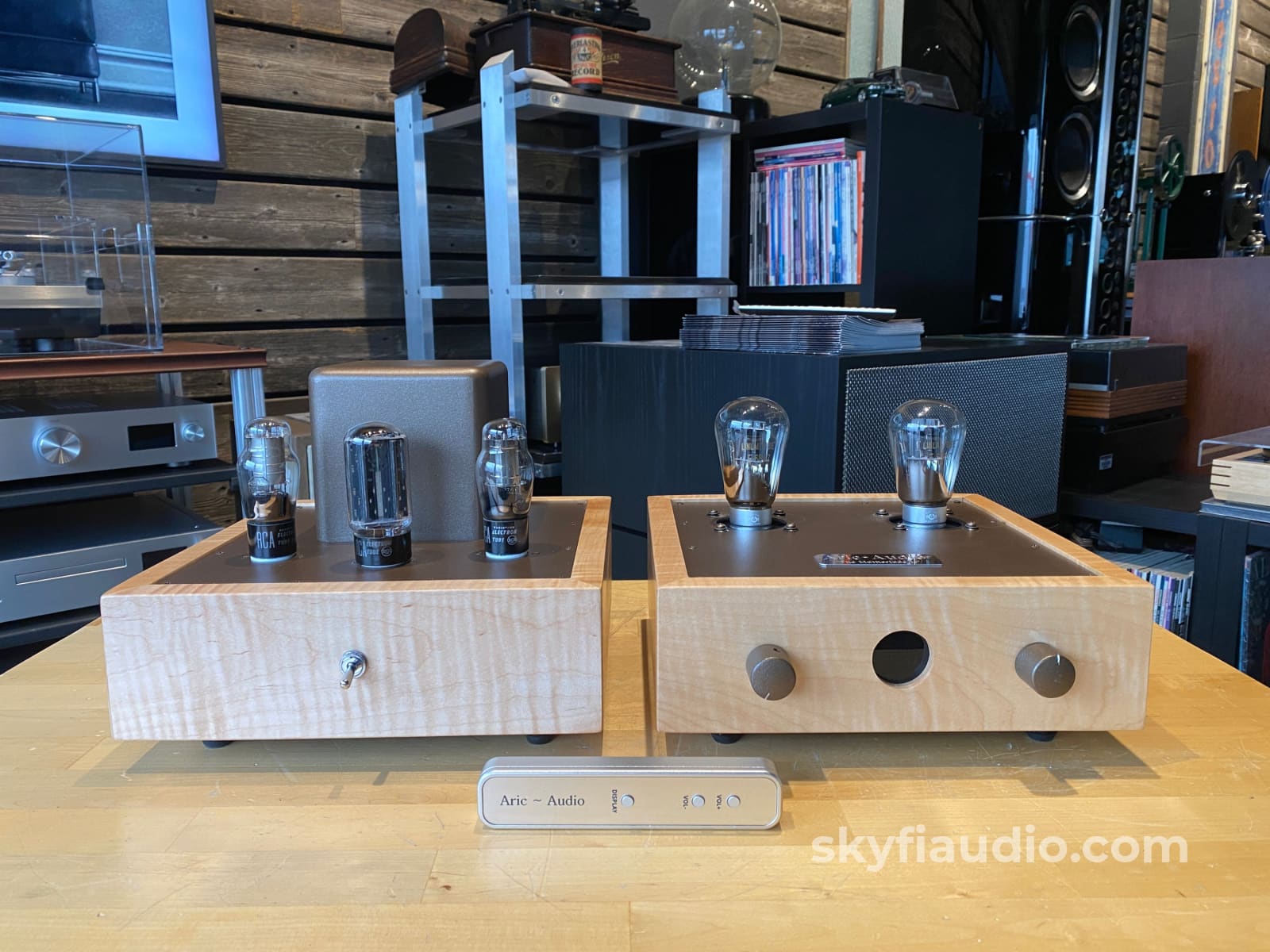 Aric Audio Motherlode Ii Tube Preamp In Custom Cabinet With Upgrades Preamplifier