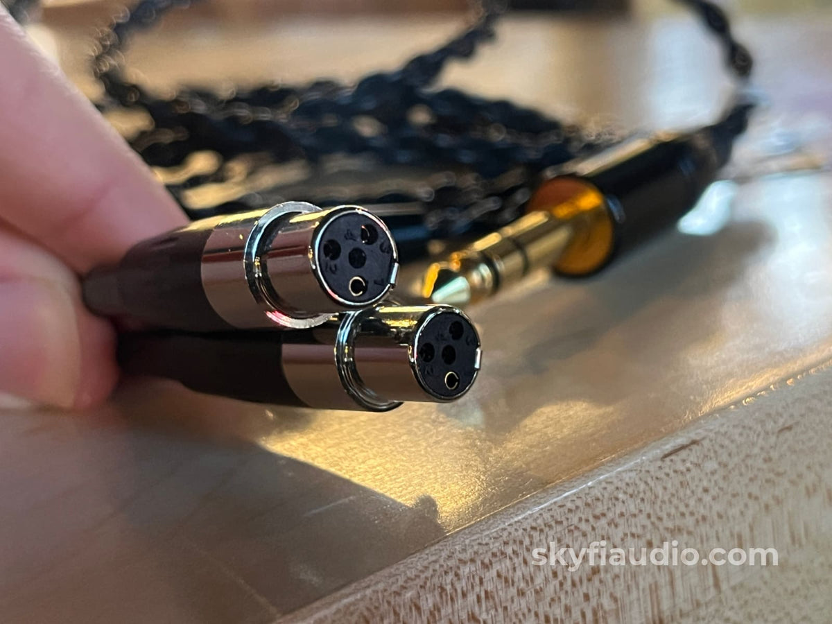 Audeze LCD-2C Planar Magnetic Headphones Headphones