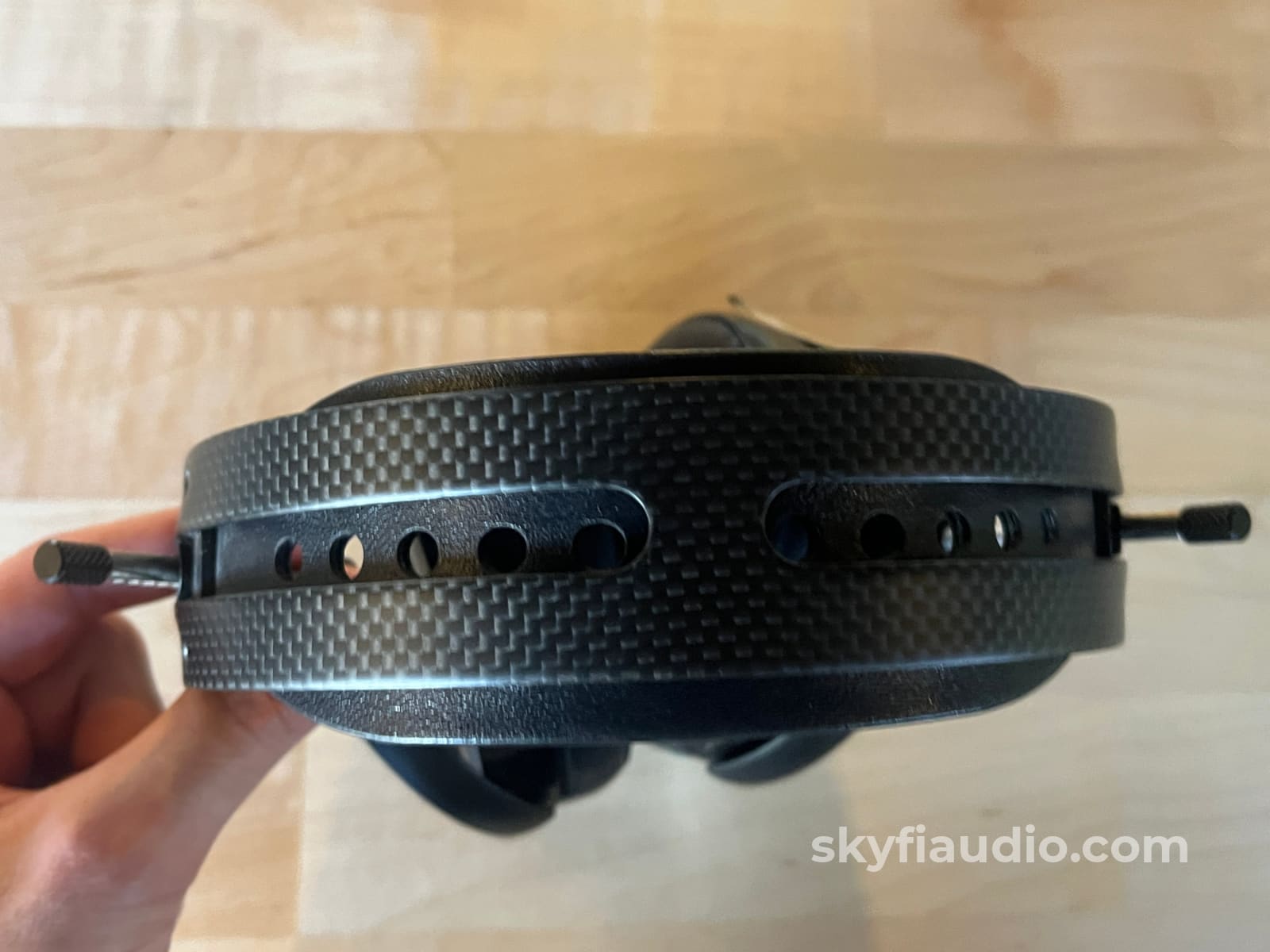 Audeze LCD-5 Planar magnetic headphones Headphones