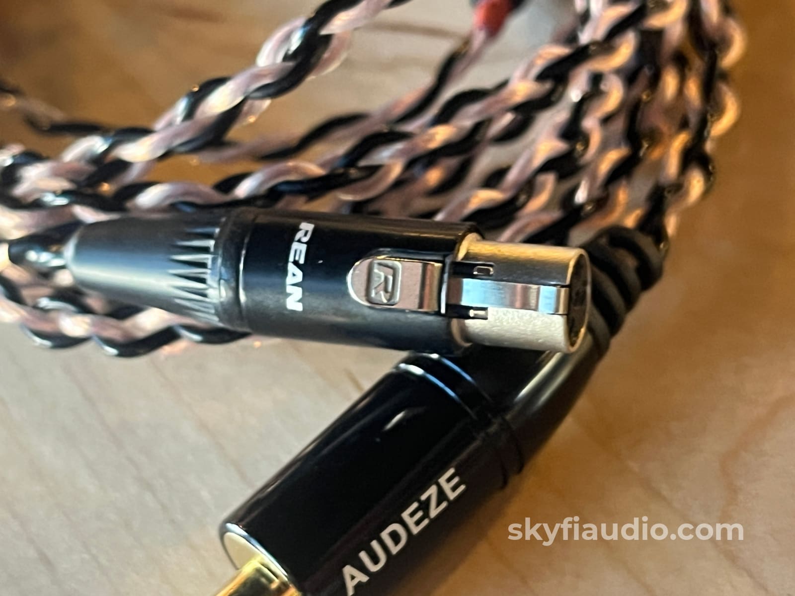 Audeze LCD-5 Planar magnetic headphones Headphones