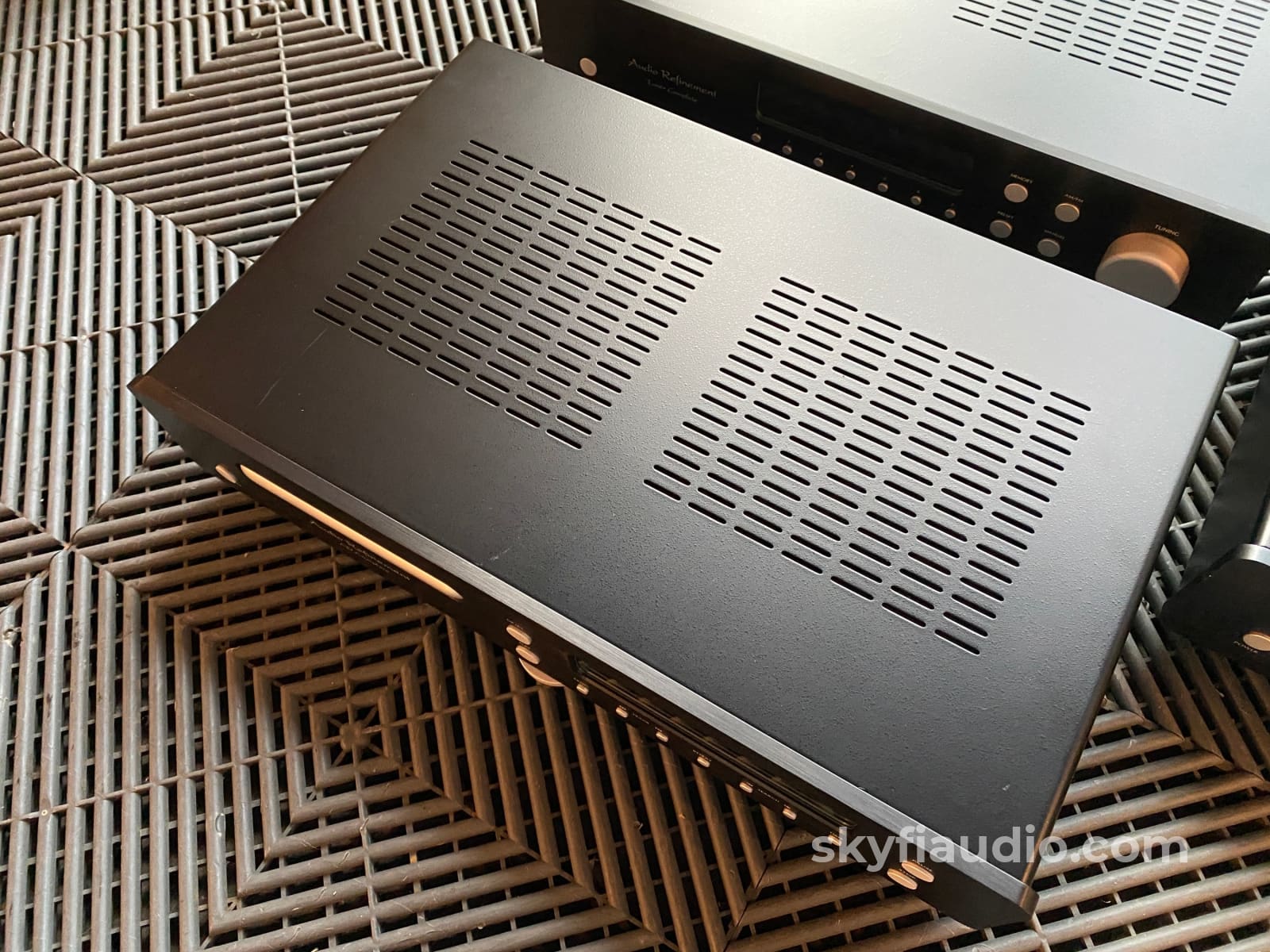 Audio Refinement Complete 3 Piece Set Integrated Cd And Tuner (Yba) Amplifier