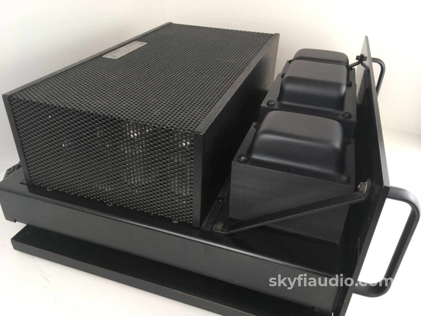 Audio Research D-115 Classic Tube Amplifier - Silver Or Black Faceplate Choice