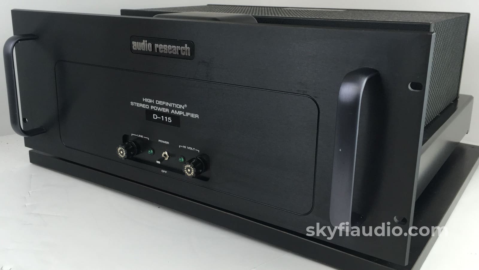 Audio Research D-115 Classic Tube Amplifier - Silver Or Black Faceplate Choice