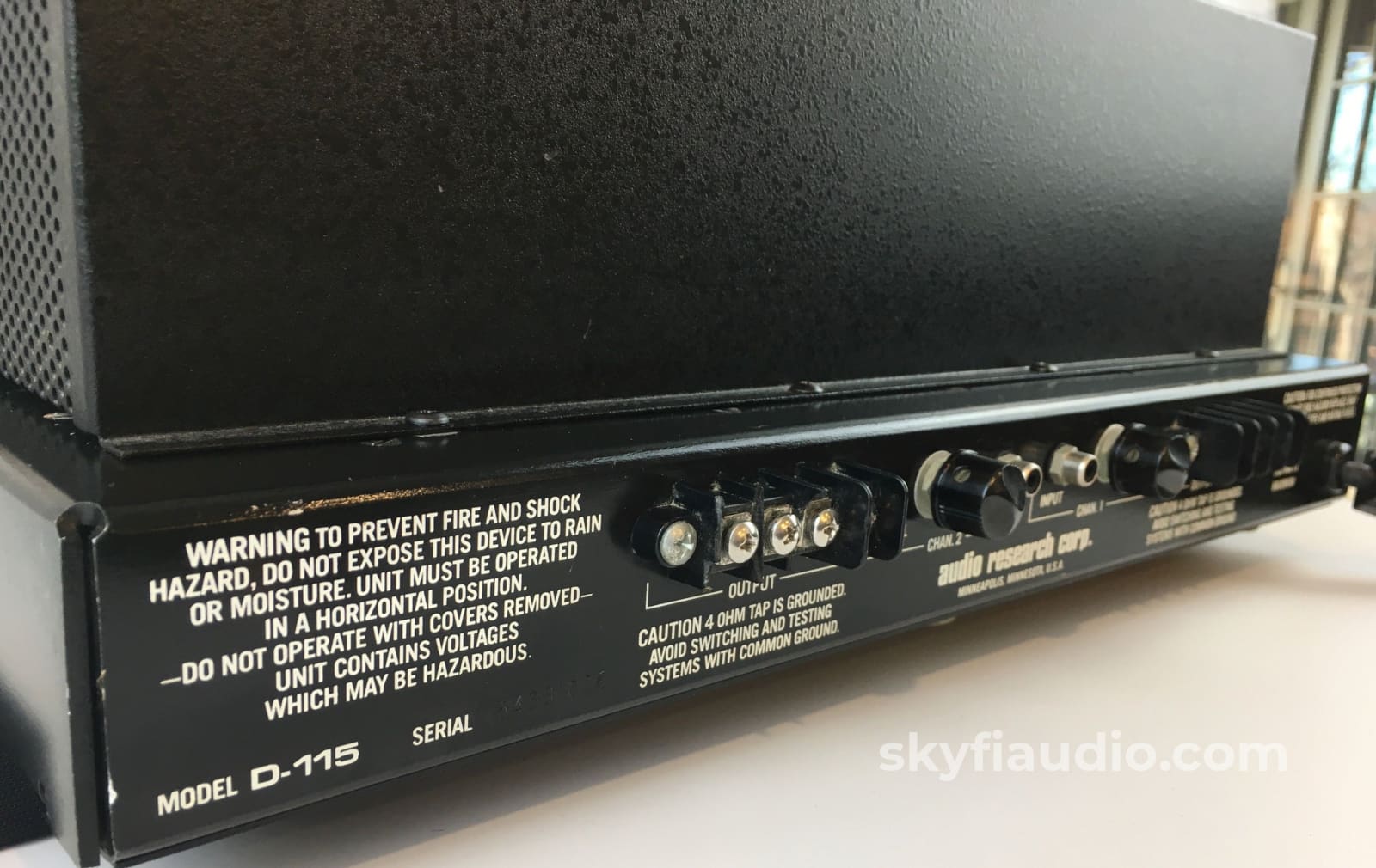 Audio Research D-115 Classic Tube Amplifier - Silver Or Black Faceplate Choice