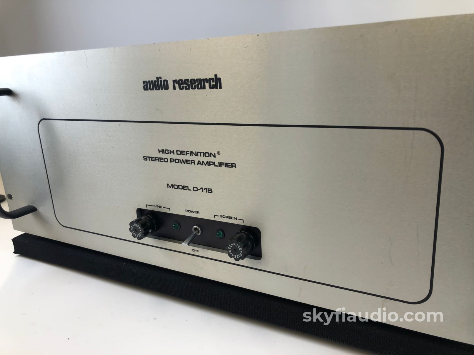 Audio Research D-115 Classic Tube Power Amp - Silver Faceplate Amplifier