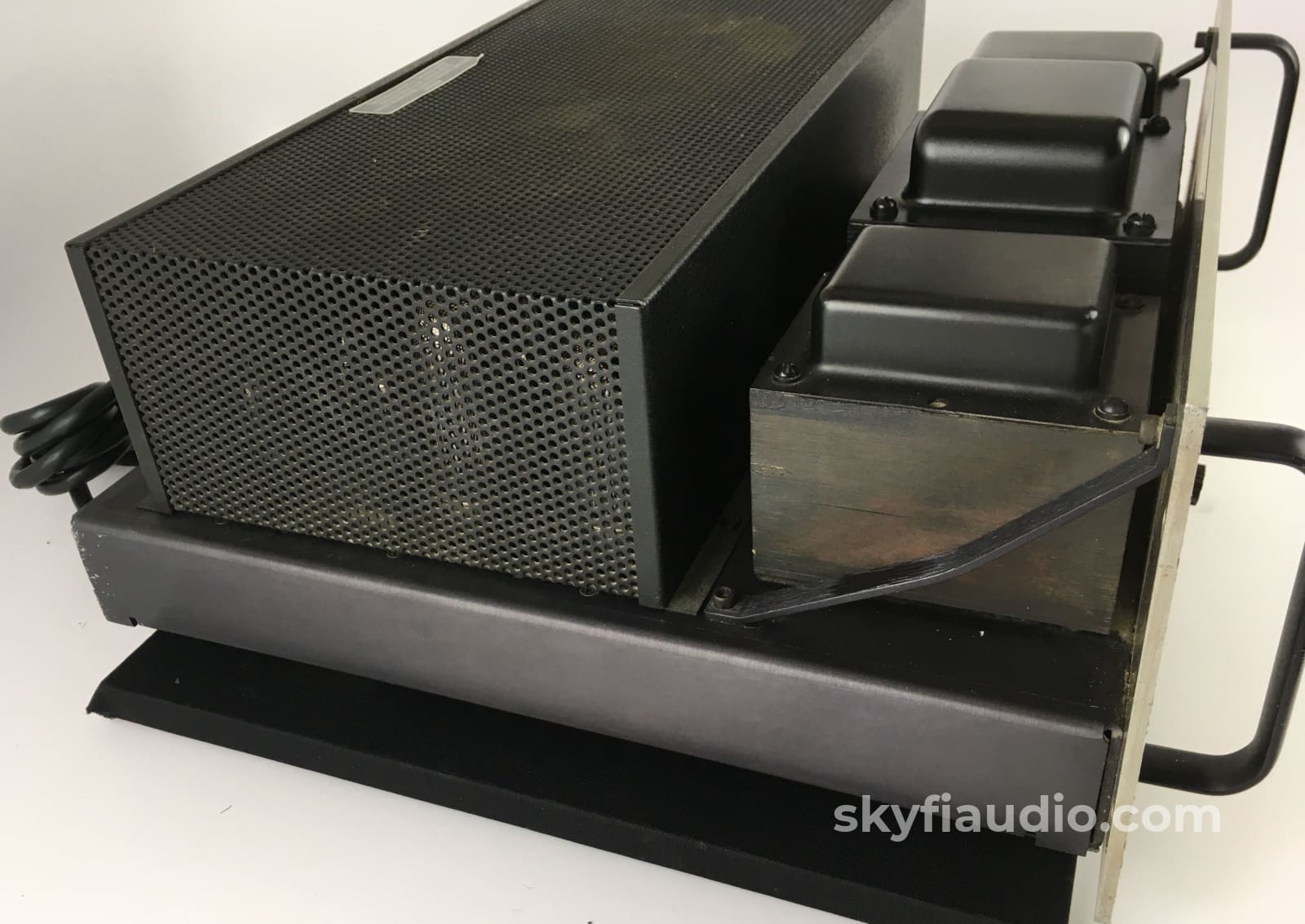 Audio Research D-115 Tube Amplifier