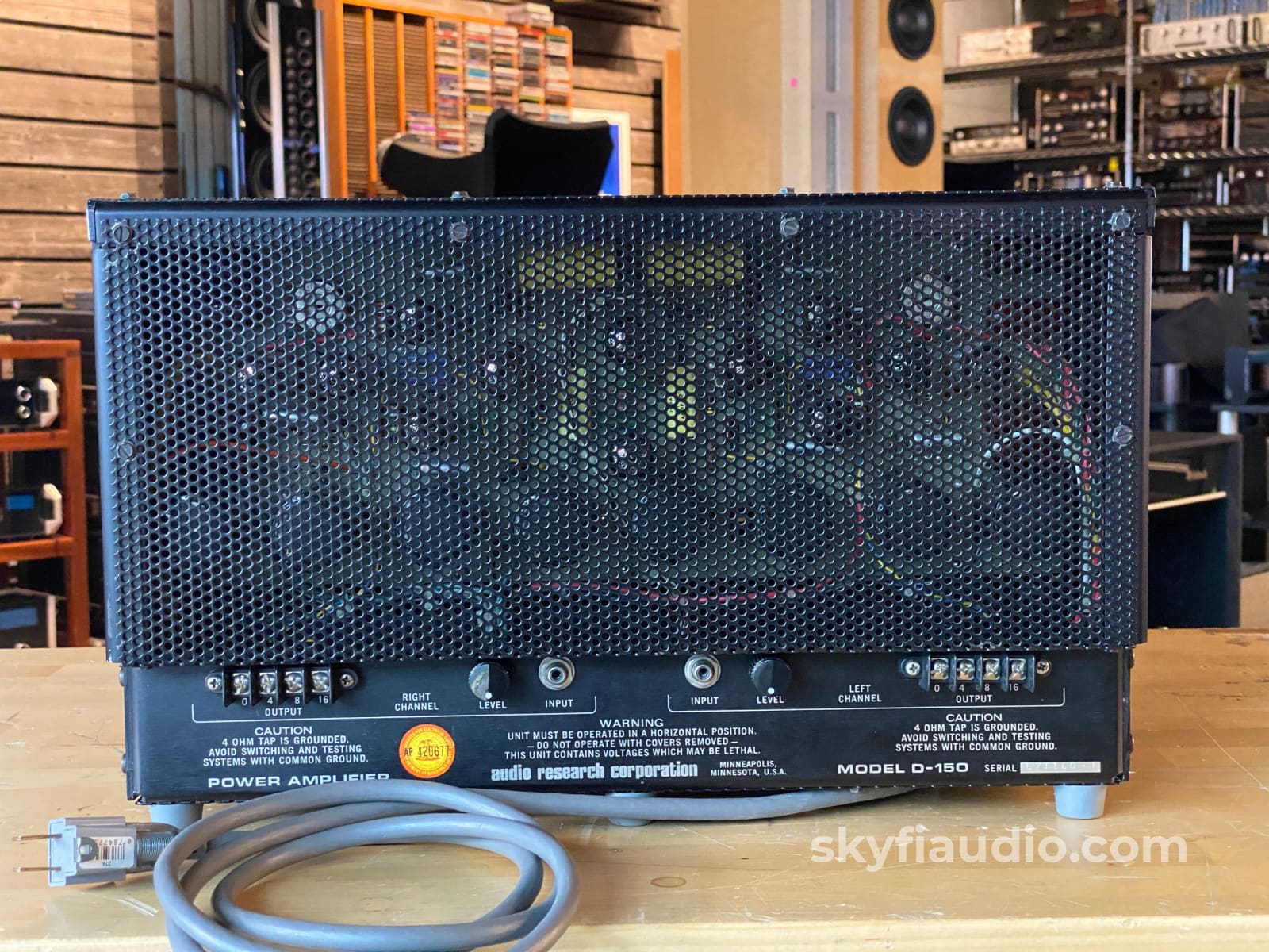 Audio Research D-150 Vintage Tube Amplifier- Uber Rare - Serviced Amplifier
