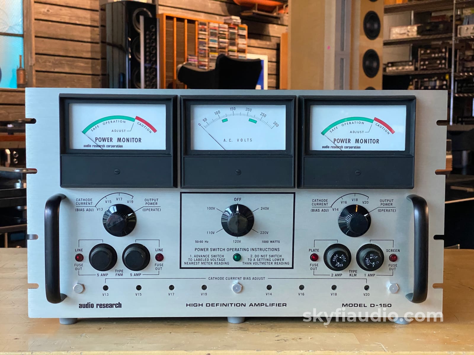 メ〜すけ ページ／ドテラ Audio Research D-150 Vintage Tube Amplifier- Uber Rare - Serviced - Ac