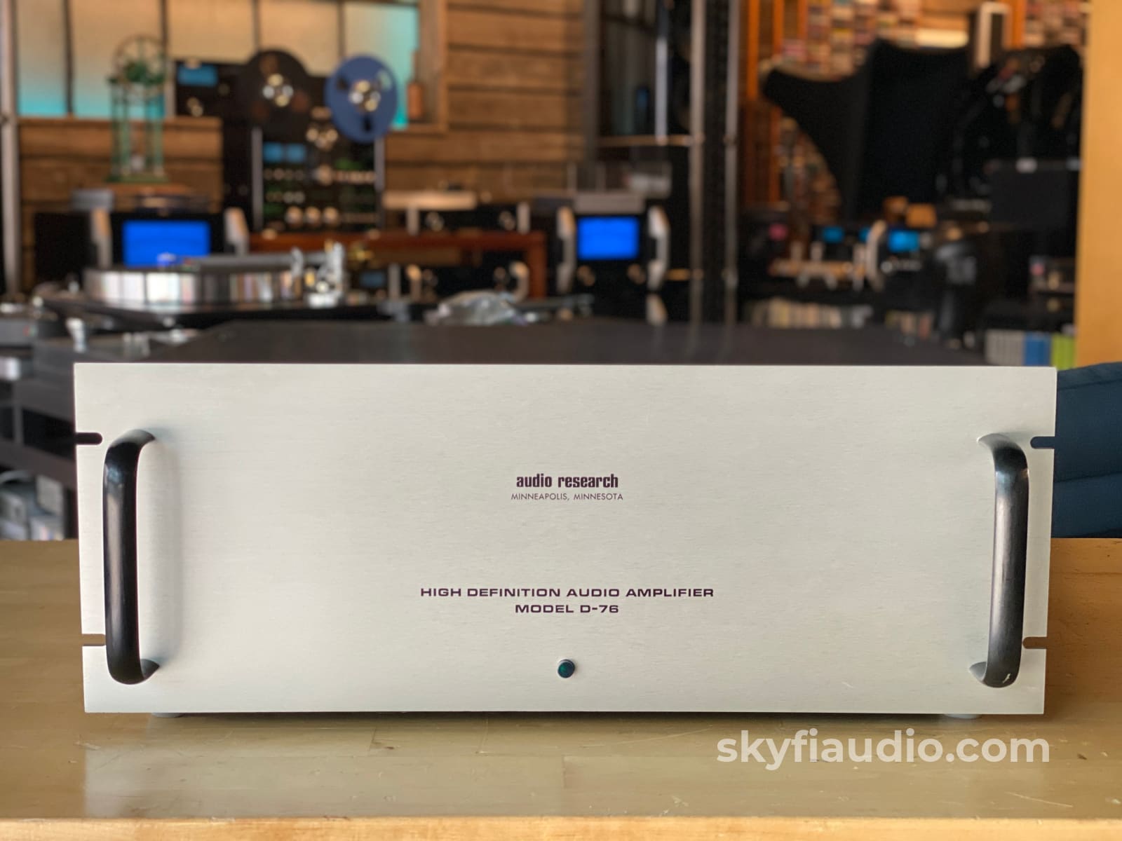 Audio Research D-76 Vintage All-Tube Amplifier