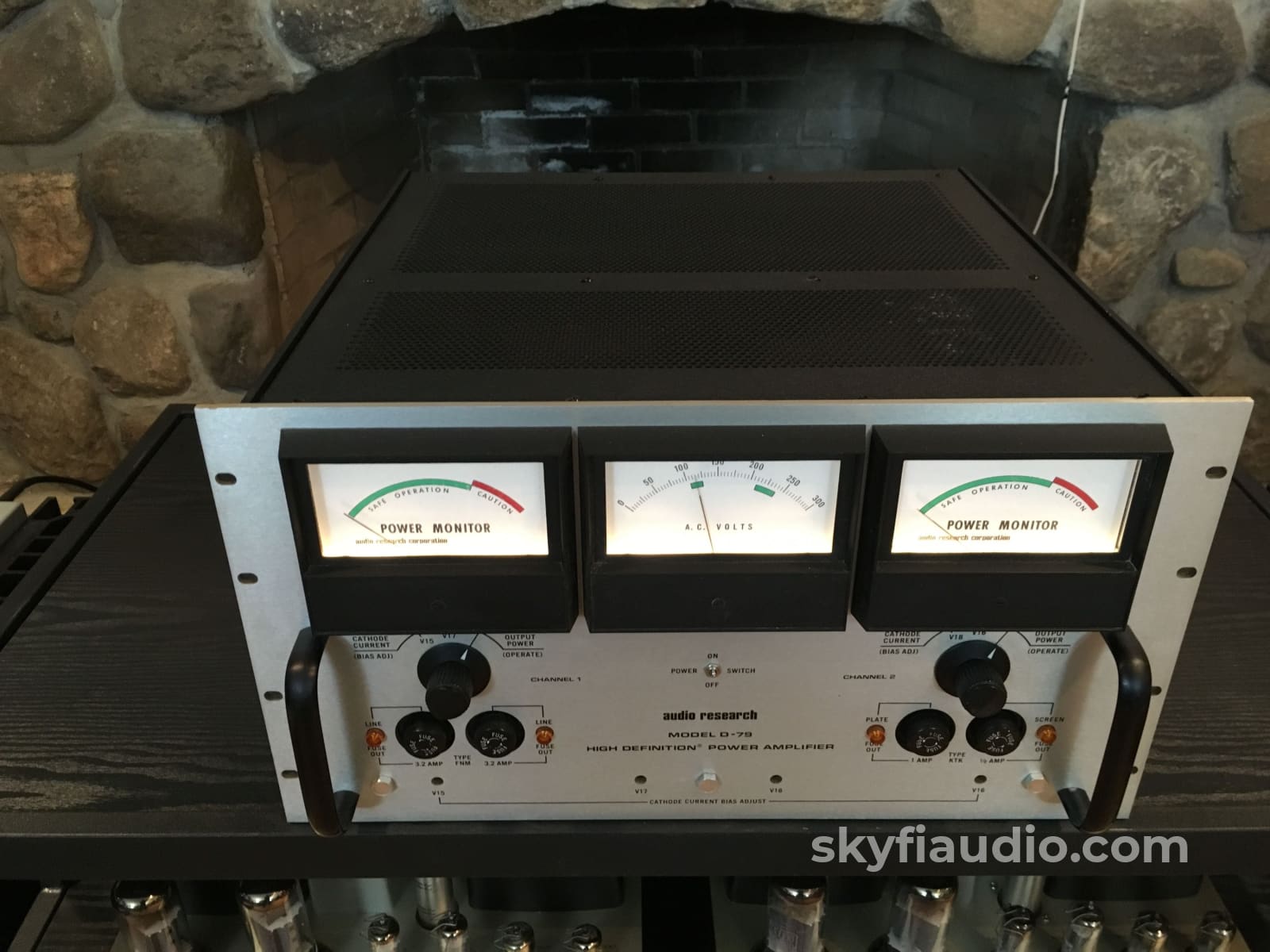 Audio Research D-79 Tube Amplifier