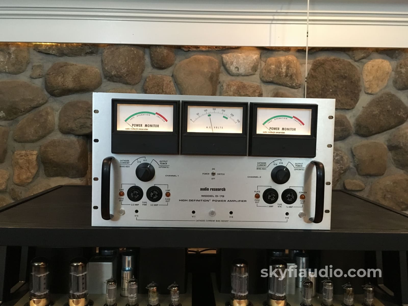 Audio Research D-79 Tube Amplifier
