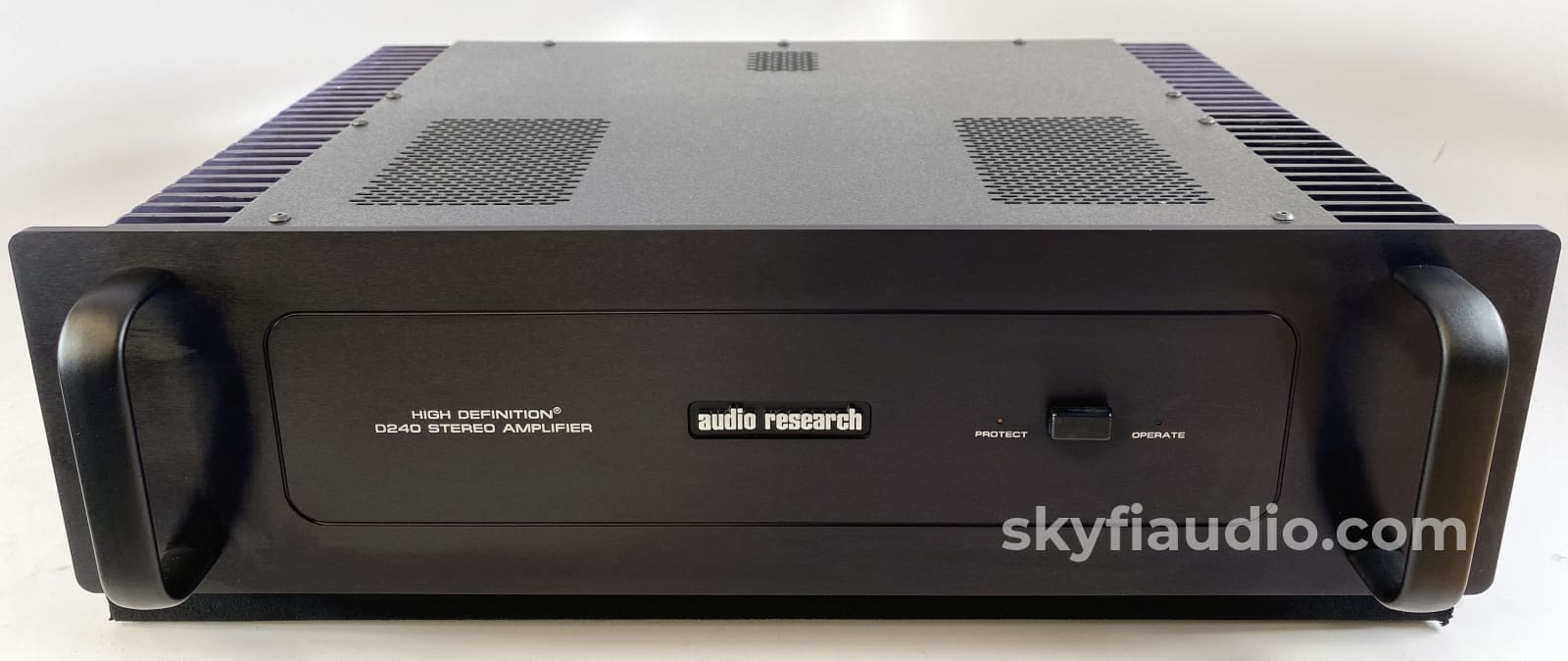 Audio Research D240 Mkii Amplifier - Serviced And Powerful