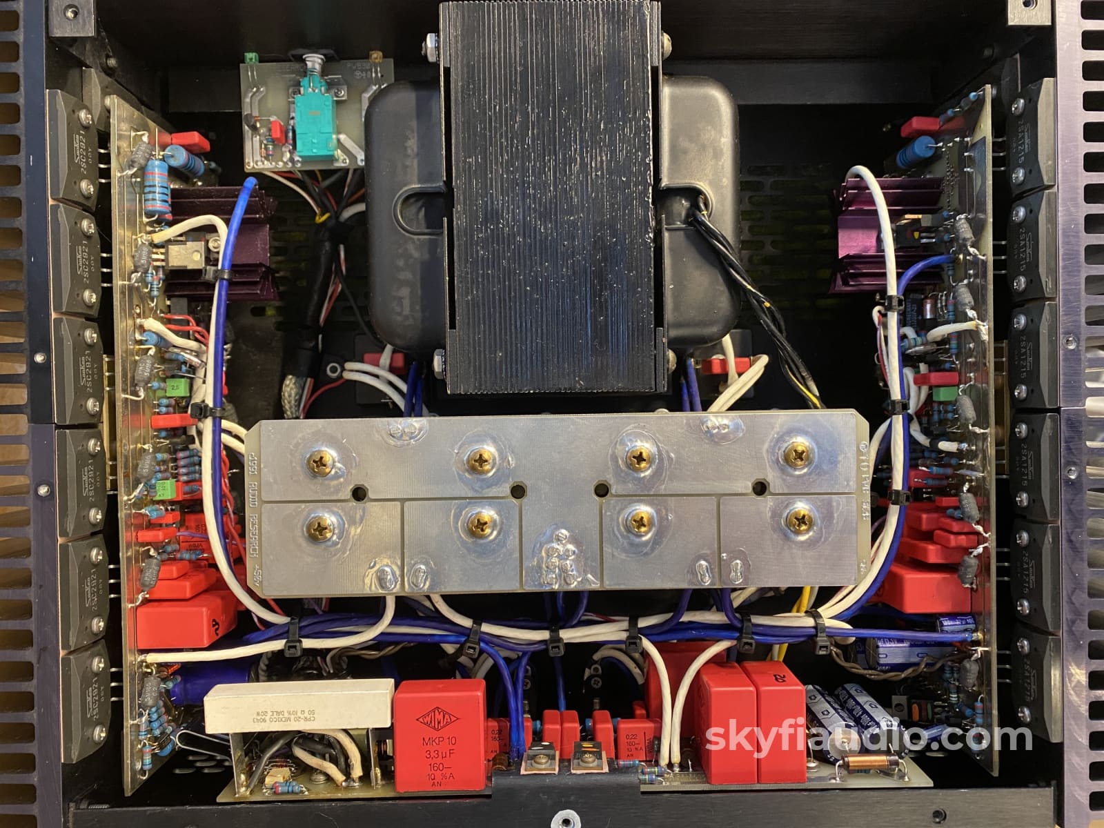 Audio Research D240 Mkii Amplifier - Serviced And Powerful