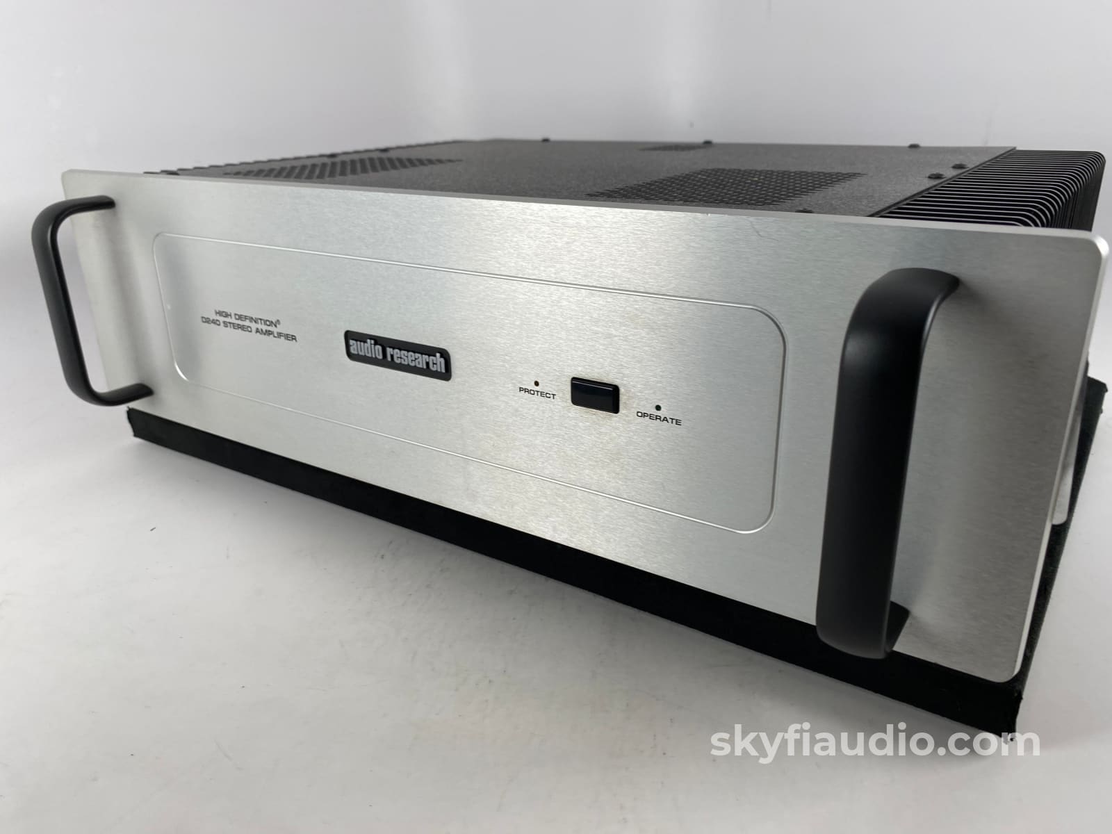 Audio Research D240 Solid State Amplifier