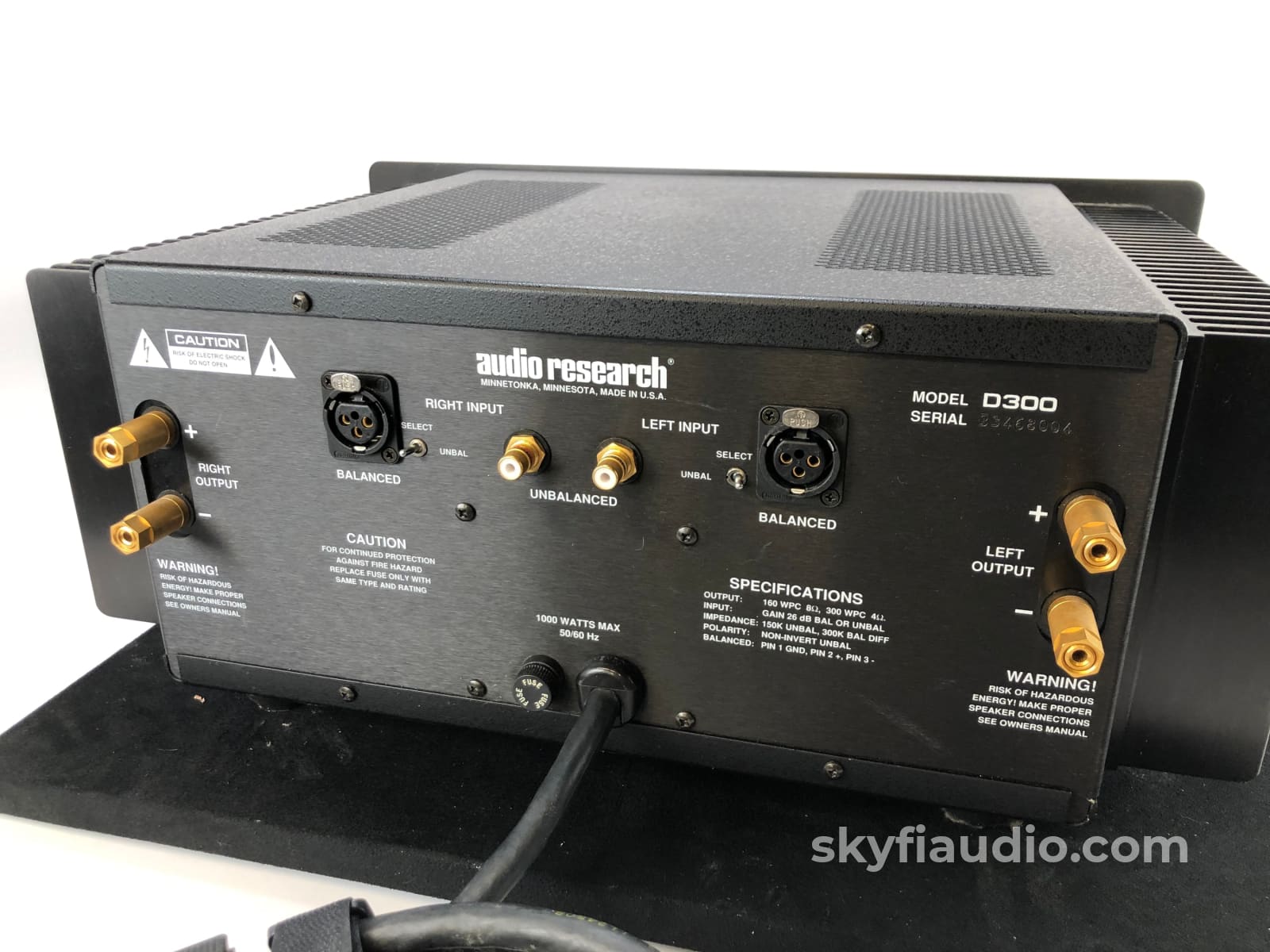 Audio Research D300 Solid State Amplifier - 160W