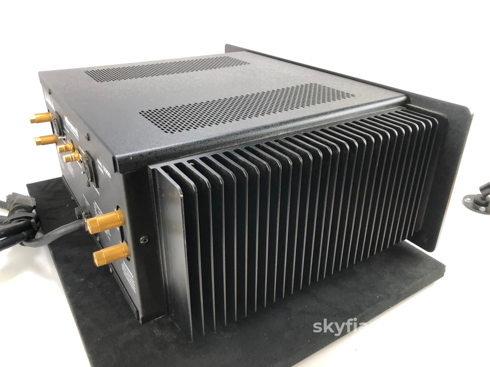 Audio Research D300 Solid State Amplifier - 160W