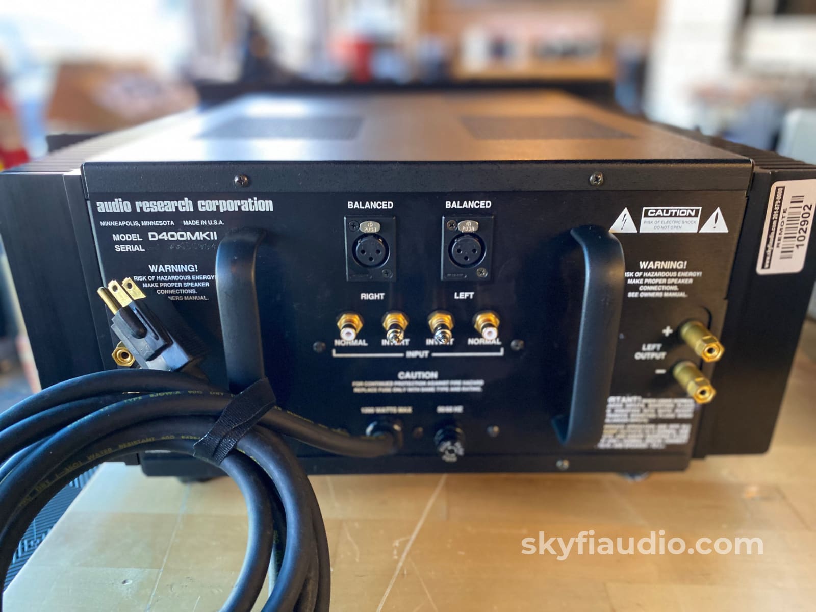 Audio Research D400 Mkii Solid State Amplifier Usa Made