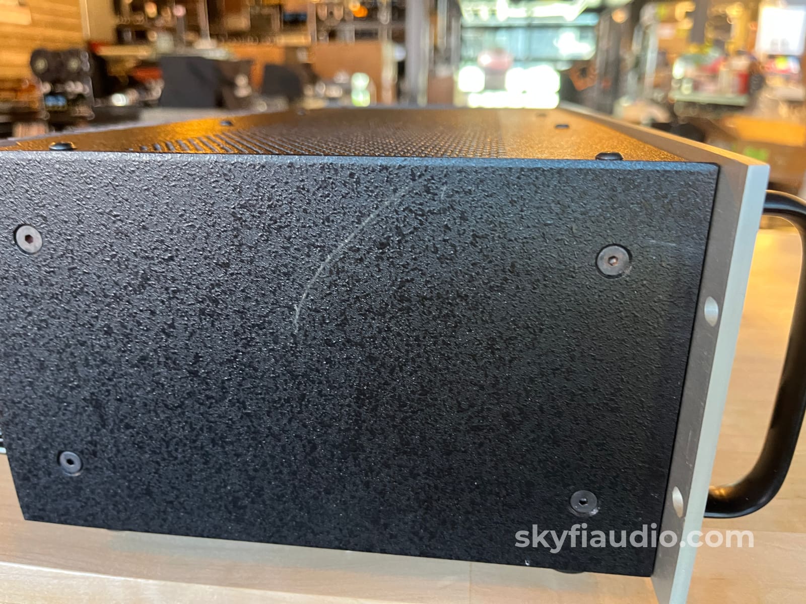 Audio Research D52 Vintage Solid State Amplifier Amplifier