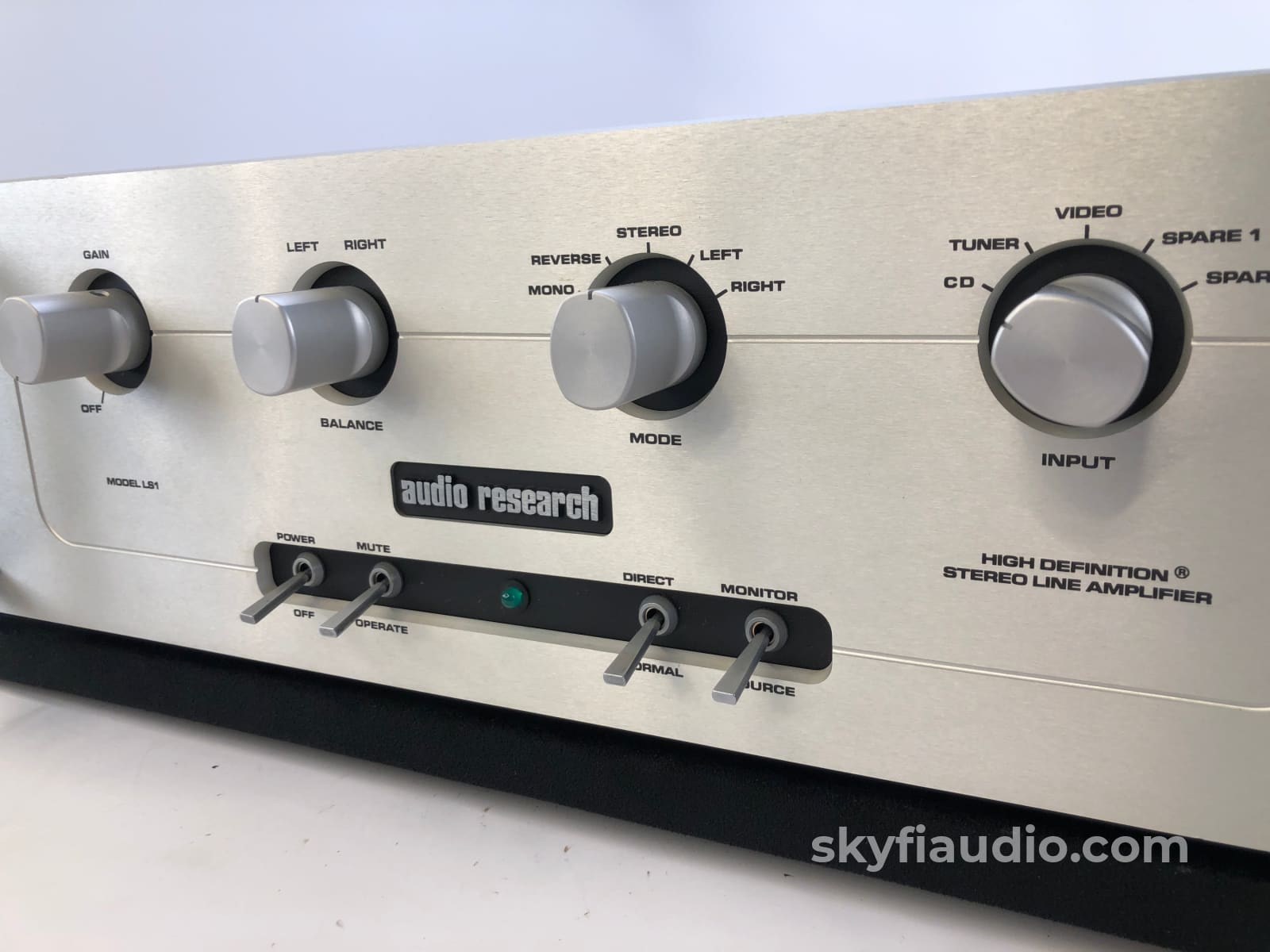 Audio Research Ls1 Line Stage Hybrid Tube Amplifier - Complete With Box And Serviced Preamplifier