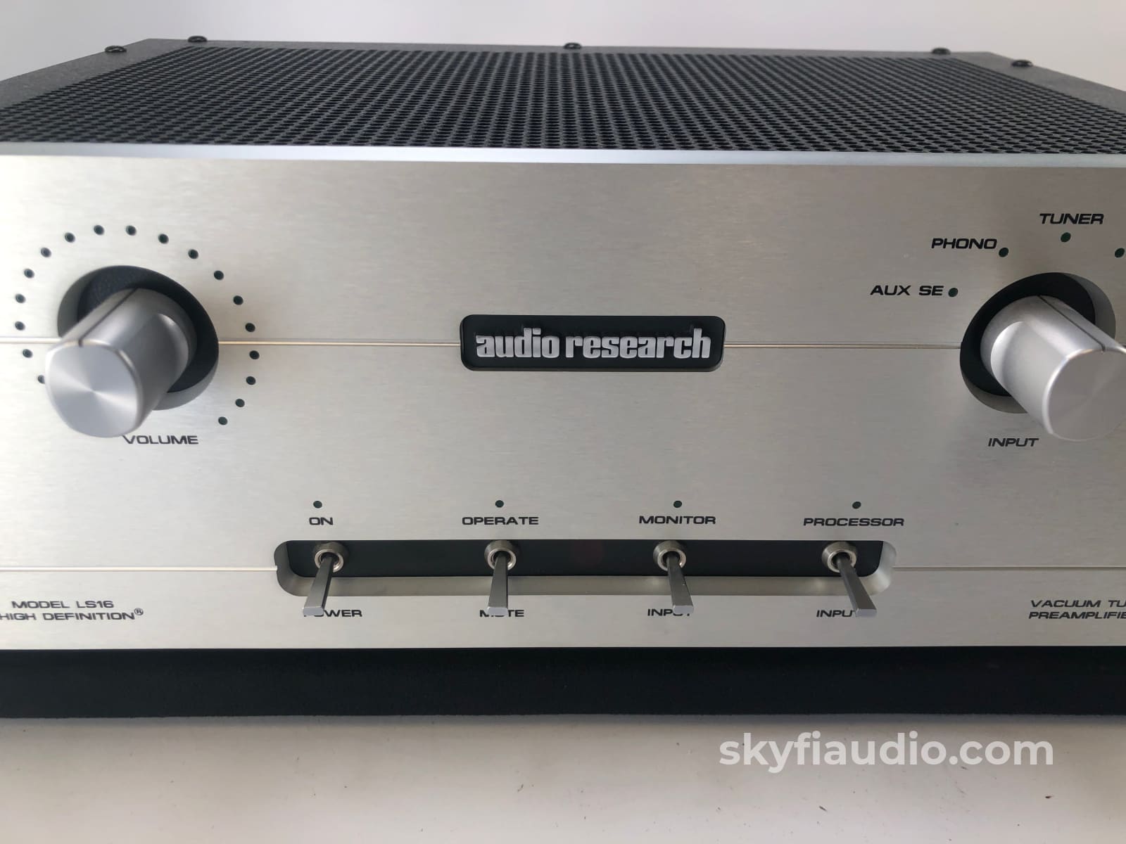 Audio Research Ls16 Tube Preamplifier - Rare 220V Version