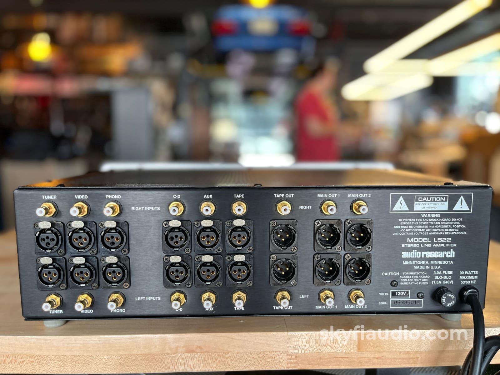 Audio Research L22 Tube Preamplifier - With Manual Preamplifier