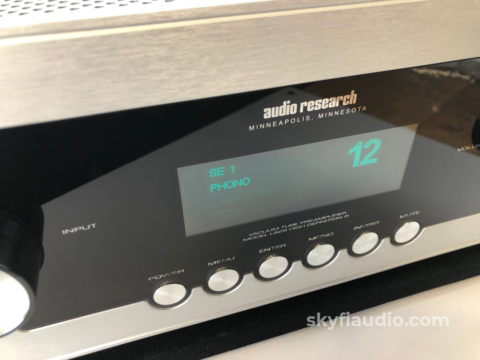 Audio Research Ls28 All Tube Preamp - Complete With Warranty Preamplifier