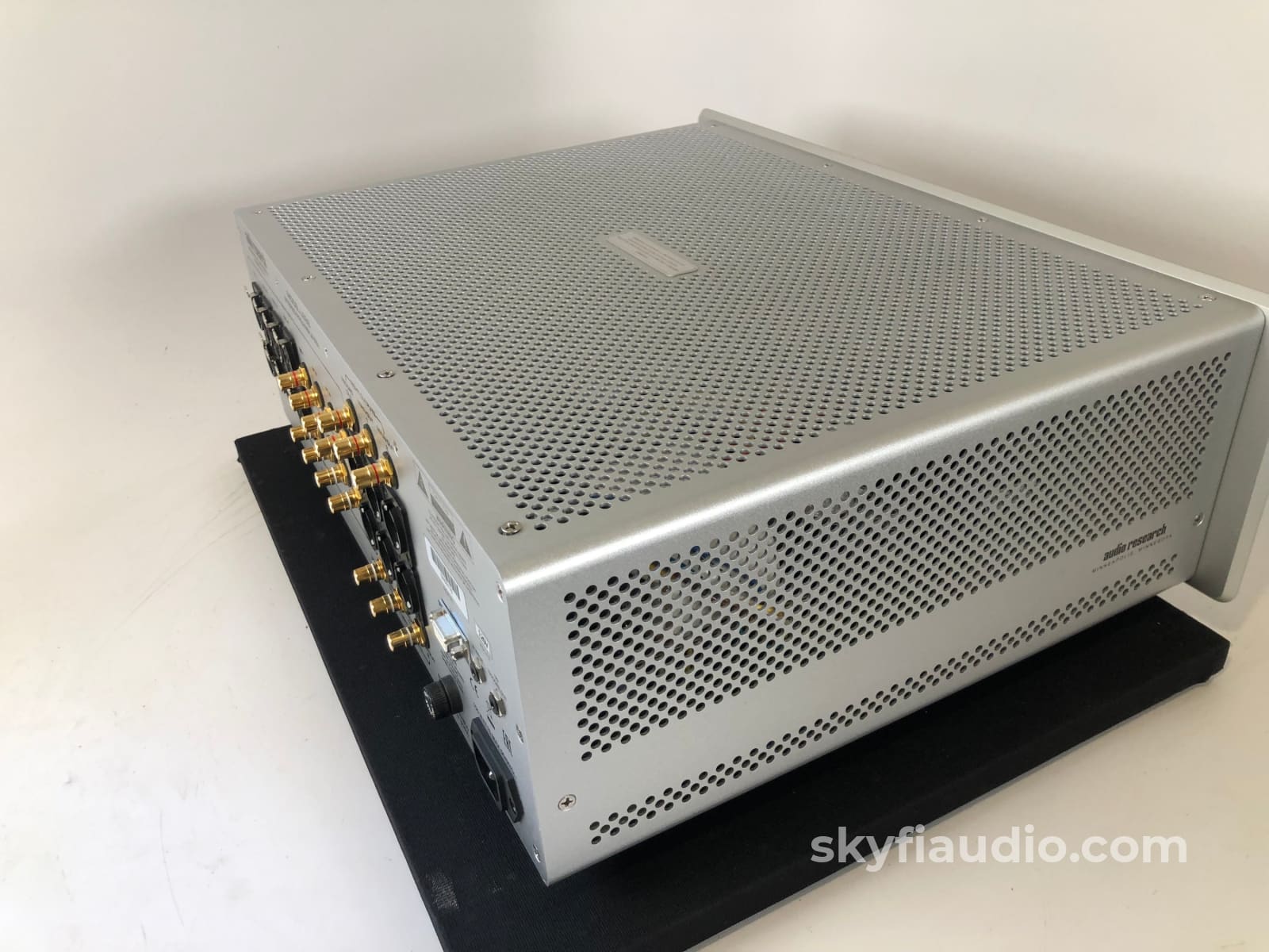 Audio Research Ls28 Tube Preamp - Like New And Still Under Warranty Preamplifier
