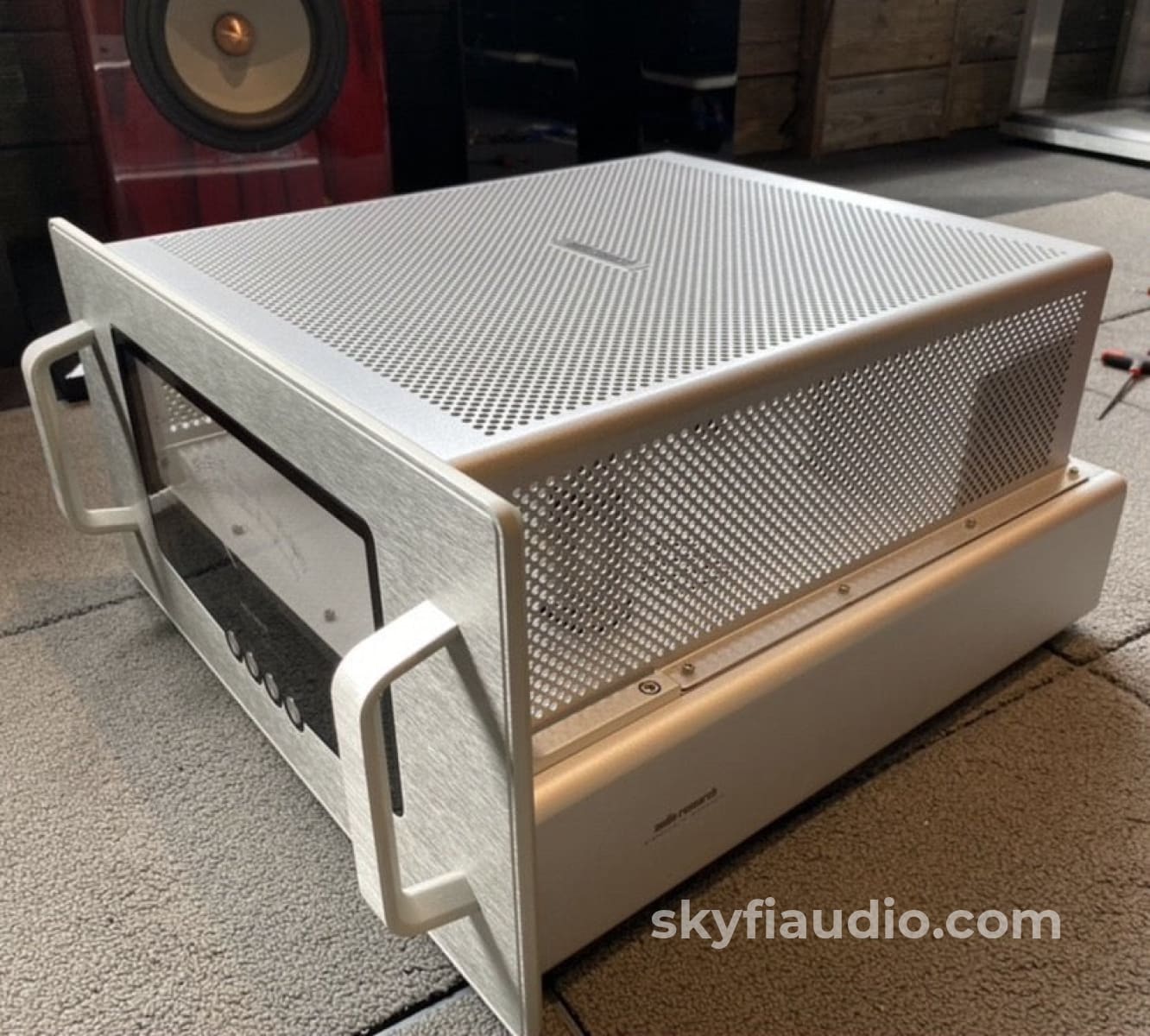 Audio Research Reference 160 M - Most Beautiful Amplifier Ever Made