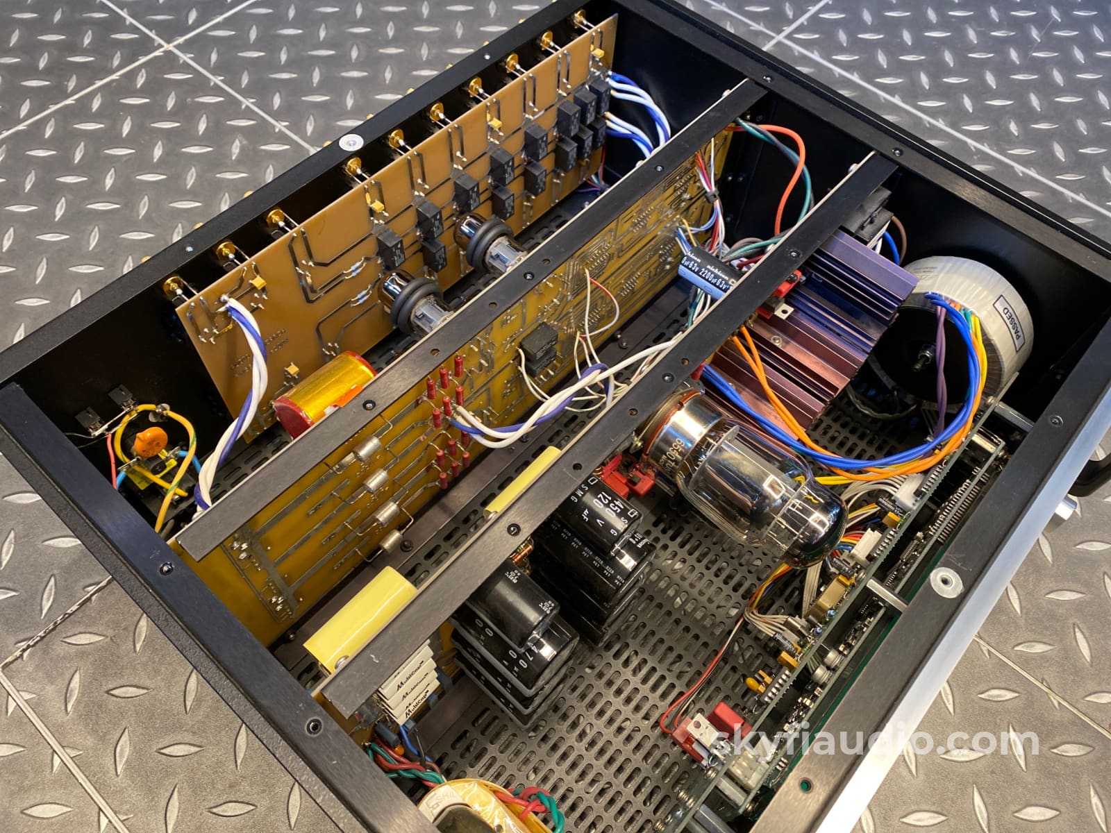 Audio Research Reference 3 - Ref3 All Tube Line Preamplifier