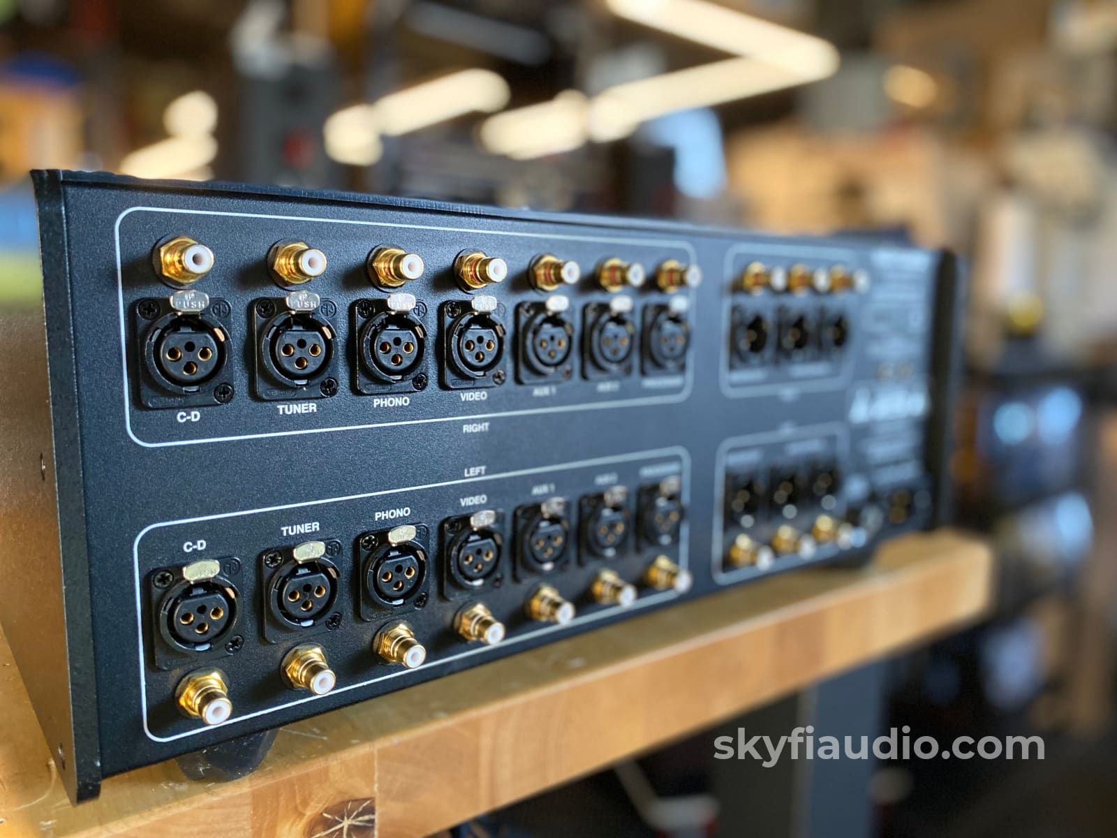 Audio Research Reference 5Se Tube Preamplifier